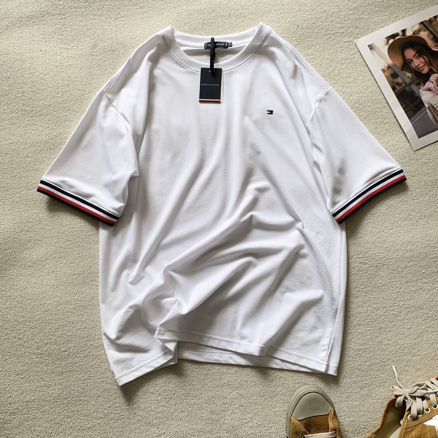 Alternative view of T-Shirt 08081