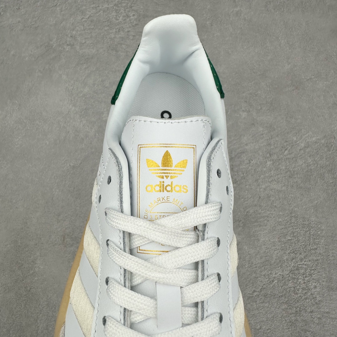 图片[5]-＃福利特价 AD Samba XLG 桑巴舞加大厚底版系列德训风百搭松糕休闲运动板鞋生胶底 自Originals Samba成功借势Blokecore风潮一跃成为街头巷尾的焦点鞋款后,不论是围绕Samba本身打造的各式「变种版本」,还是以Samba为蓝本打造联名鞋款,都成为了时尚潮流人士日常穿搭首选。Samba XLG是adidas Originals不断扩展XLG系列的一部分,旨在与年轻文化相契合,迎合那些希望通过个性时尚表达自我而不愿牺牲舒适度的年轻群体。街头时尚领域的Gen Z特别偏爱宽松的穿着风格。Samba XLG针对这一点做了创新。它在延续Samba OG经典设计的基础上,迎合年轻群体的穿着习惯,重塑为宽大的鞋身比例轮廓以及加厚中底,让消费者轻松展示自己独特的风格。全新的Samba XLG系列不仅迎合了当下年轻群体的穿搭习惯,加宽了鞋身比例以及将中底进一步增厚,在视觉比例上更加饱满,同时还保留了经典Samba的细节,这样一来,鞋迷朋友在穿搭上不仅能更加个性化,而且还能延续一定的复古感受。尺码：36 36⅔ 37⅓ 38 38⅔ 39⅓ 40 40⅔ 41⅓ 42 42⅔ 43⅓ 44 45-选品中心