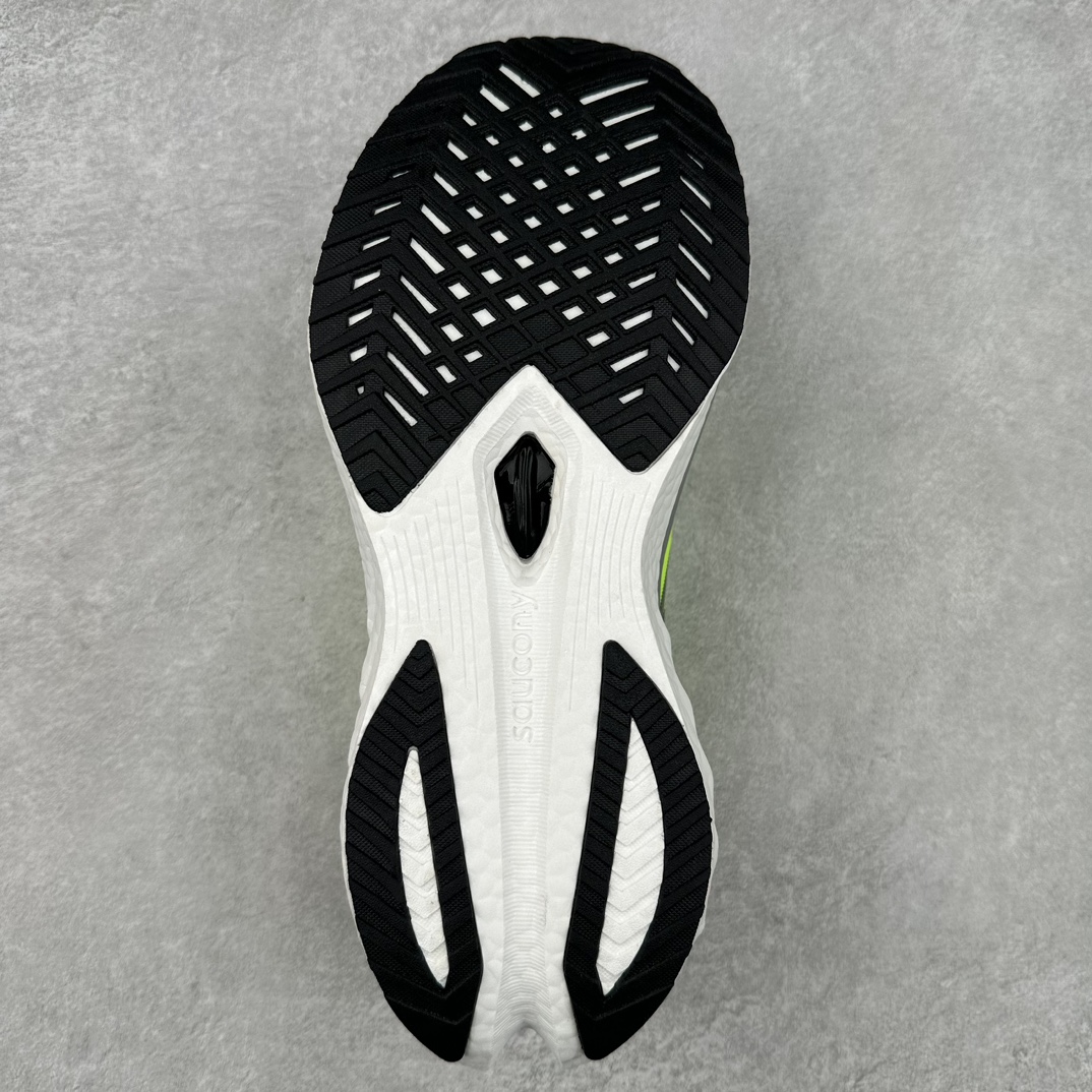 图片[9]-Saucony 索康尼ENDORPHIN Pro 啡速4 男女马拉松运动跑鞋 性能相比前几代再升级：鞋面采用全新升级的工学网设计 贴合脚部更透气 中底部分使用最新的PWRRUN+材质 搭配PWRRUN+鞋垫使中底的大幅加厚 10mm坡差进一步提供缓震、回弹性能 内底则采用了FORMFIT动态适应系统 动态契合脚型 提升包裹性和舒适性 提供更卓越的动态回馈体验 XT-900橡胶大底 可提供良好的抓地力和较强抗磨性能 尺码：36 36.5 37.5 38 38.5 39 40 40.5 41 42 42.5 43 44 44.5 45-选品中心