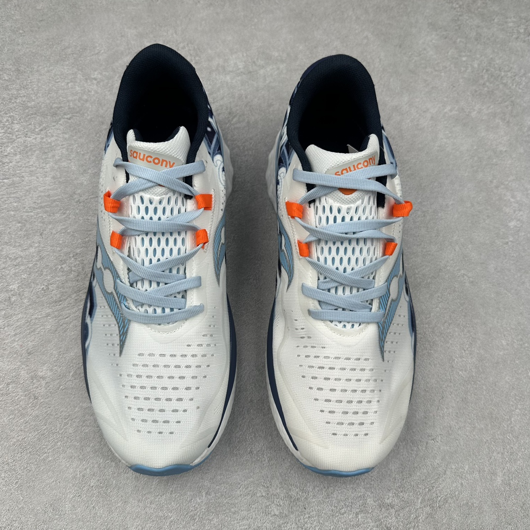 图片[2]-Saucony 索康尼ENDORPHIN Pro 啡速4 男女马拉松运动跑鞋 性能相比前几代再升级：鞋面采用全新升级的工学网设计 贴合脚部更透气 中底部分使用最新的PWRRUN+材质 搭配PWRRUN+鞋垫使中底的大幅加厚 10mm坡差进一步提供缓震、回弹性能 内底则采用了FORMFIT动态适应系统 动态契合脚型 提升包裹性和舒适性 提供更卓越的动态回馈体验 XT-900橡胶大底 可提供良好的抓地力和较强抗磨性能 尺码：36 36.5 37.5 38 38.5 39 40 40.5 41 42 42.5 43 44 44.5 45-选品中心