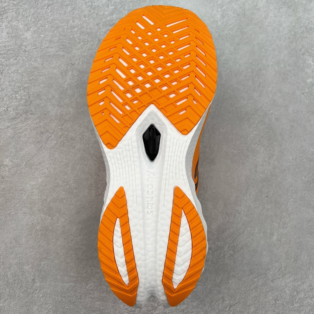 图片[9]-Saucony 索康尼ENDORPHIN Pro 啡速4 男女马拉松运动跑鞋 性能相比前几代再升级：鞋面采用全新升级的工学网设计 贴合脚部更透气 中底部分使用最新的PWRRUN+材质 搭配PWRRUN+鞋垫使中底的大幅加厚 10mm坡差进一步提供缓震、回弹性能 内底则采用了FORMFIT动态适应系统 动态契合脚型 提升包裹性和舒适性 提供更卓越的动态回馈体验 XT-900橡胶大底 可提供良好的抓地力和较强抗磨性能 尺码：36 36.5 37.5 38 38.5 39 40 40.5 41 42 42.5 43 44 44.5 45-选品中心