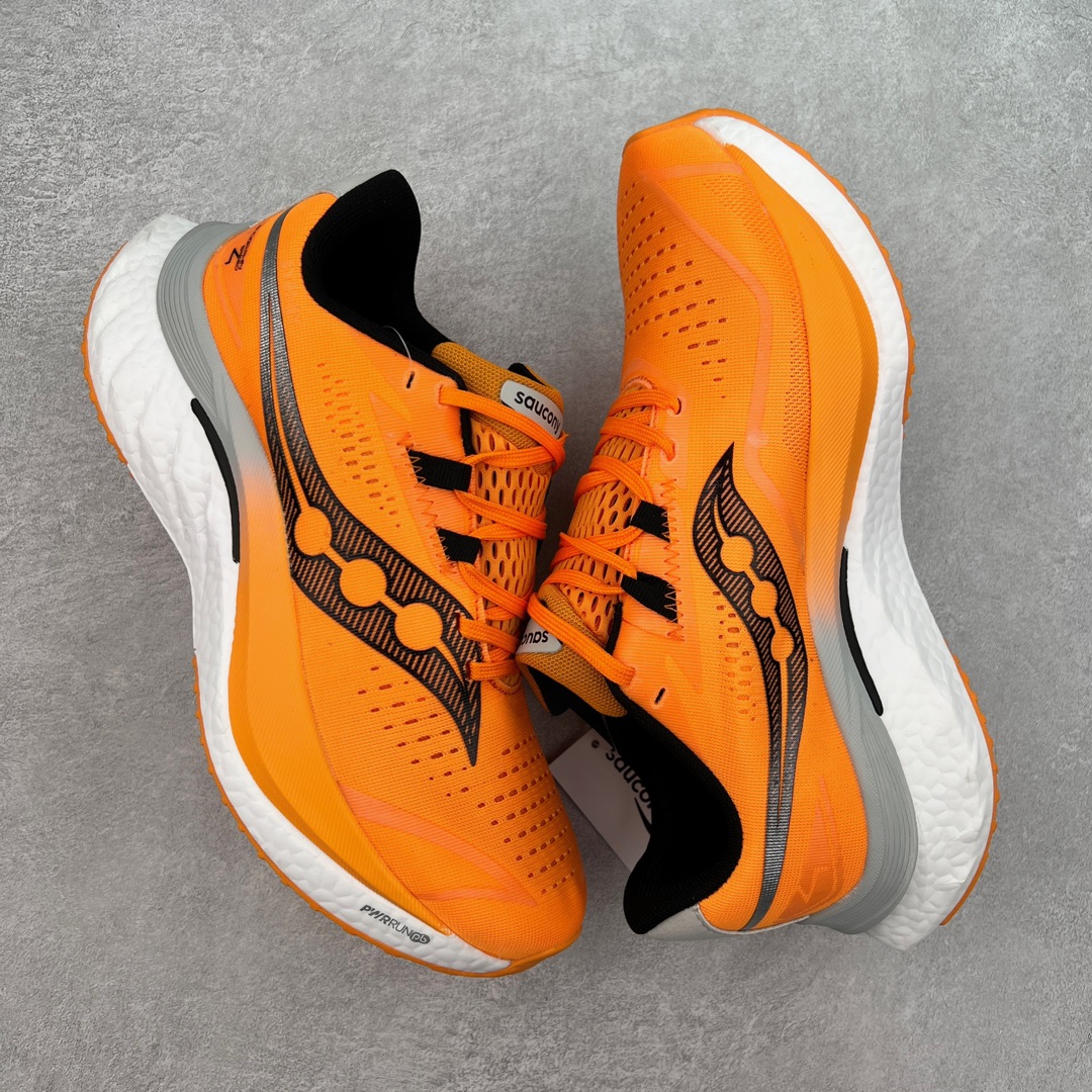 图片[3]-Saucony 索康尼ENDORPHIN Pro 啡速4 男女马拉松运动跑鞋 性能相比前几代再升级：鞋面采用全新升级的工学网设计 贴合脚部更透气 中底部分使用最新的PWRRUN+材质 搭配PWRRUN+鞋垫使中底的大幅加厚 10mm坡差进一步提供缓震、回弹性能 内底则采用了FORMFIT动态适应系统 动态契合脚型 提升包裹性和舒适性 提供更卓越的动态回馈体验 XT-900橡胶大底 可提供良好的抓地力和较强抗磨性能 尺码：36 36.5 37.5 38 38.5 39 40 40.5 41 42 42.5 43 44 44.5 45-选品中心