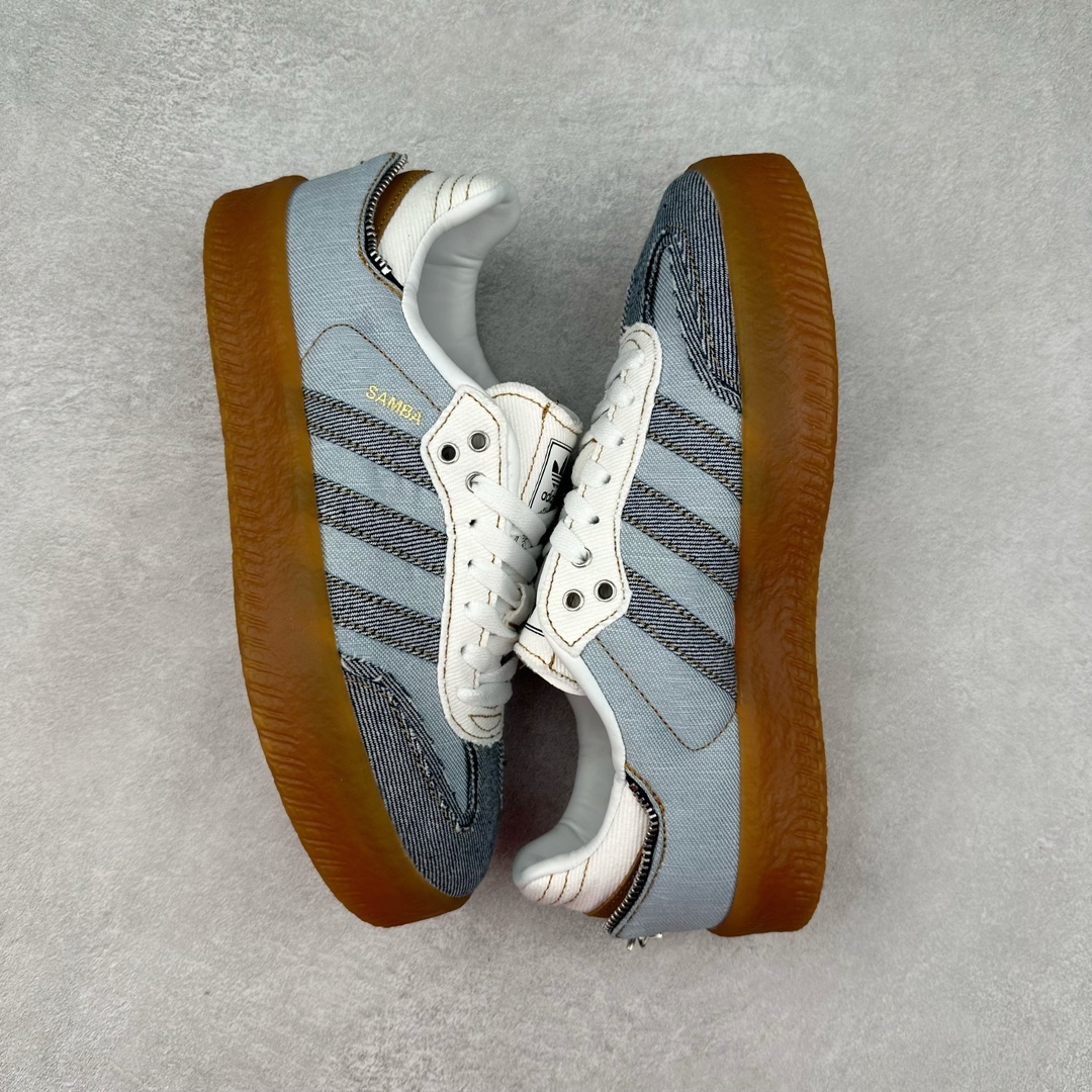 图片[3]-＃福利特价 AD Samba XLG 桑巴舞加大厚底版系列德训风百搭松糕休闲运动板鞋生胶底 自Originals Samba成功借势Blokecore风潮一跃成为街头巷尾的焦点鞋款后,不论是围绕Samba本身打造的各式「变种版本」,还是以Samba为蓝本打造联名鞋款,都成为了时尚潮流人士日常穿搭首选。Samba XLG是adidas Originals不断扩展XLG系列的一部分,旨在与年轻文化相契合,迎合那些希望通过个性时尚表达自我而不愿牺牲舒适度的年轻群体。街头时尚领域的Gen Z特别偏爱宽松的穿着风格。Samba XLG针对这一点做了创新。它在延续Samba OG经典设计的基础上,迎合年轻群体的穿着习惯,重塑为宽大的鞋身比例轮廓以及加厚中底,让消费者轻松展示自己独特的风格。全新的Samba XLG系列不仅迎合了当下年轻群体的穿搭习惯,加宽了鞋身比例以及将中底进一步增厚,在视觉比例上更加饱满,同时还保留了经典Samba的细节,这样一来,鞋迷朋友在穿搭上不仅能更加个性化,而且还能延续一定的复古感受。尺码：36 36⅔ 37⅓ 38 38⅔ 39⅓ 40 40⅔ 41⅓ 42 42⅔ 43⅓ 44 45-选品中心