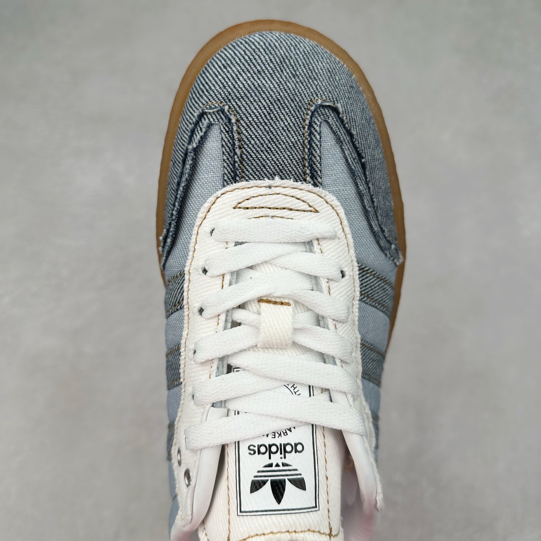 图片[4]-＃福利特价 AD Samba XLG 桑巴舞加大厚底版系列德训风百搭松糕休闲运动板鞋生胶底 自Originals Samba成功借势Blokecore风潮一跃成为街头巷尾的焦点鞋款后,不论是围绕Samba本身打造的各式「变种版本」,还是以Samba为蓝本打造联名鞋款,都成为了时尚潮流人士日常穿搭首选。Samba XLG是adidas Originals不断扩展XLG系列的一部分,旨在与年轻文化相契合,迎合那些希望通过个性时尚表达自我而不愿牺牲舒适度的年轻群体。街头时尚领域的Gen Z特别偏爱宽松的穿着风格。Samba XLG针对这一点做了创新。它在延续Samba OG经典设计的基础上,迎合年轻群体的穿着习惯,重塑为宽大的鞋身比例轮廓以及加厚中底,让消费者轻松展示自己独特的风格。全新的Samba XLG系列不仅迎合了当下年轻群体的穿搭习惯,加宽了鞋身比例以及将中底进一步增厚,在视觉比例上更加饱满,同时还保留了经典Samba的细节,这样一来,鞋迷朋友在穿搭上不仅能更加个性化,而且还能延续一定的复古感受。尺码：36 36⅔ 37⅓ 38 38⅔ 39⅓ 40 40⅔ 41⅓ 42 42⅔ 43⅓ 44 45-选品中心