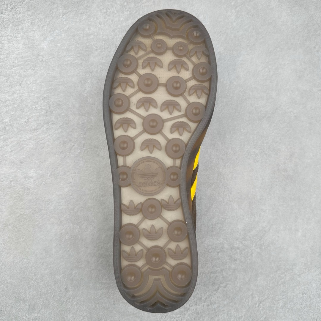 图片[9]-＃纯原福利 AD Original Gazelle Indoor Trainers 瞪羚室内鞋系列低帮复古百搭休闲运动德训风板鞋 JI2717 长期补货超性价比特供批次 原厂定制长毛翻毛皮组合环保纤维革鞋面材质 内置环保海玻璃鞋垫 外置RB橡胶大底 产品品控稳定性领先行业 原厂全套原楦原纸板冲刀磨具开发 原厂皮料加持 原厂港宝加持定型后跟R度完美 将复古进行到底 简约流畅 三十年不变经典 这款Gazelle运动鞋 无论面料、配色、质感或设计 都只在重现其1991年原款的经典 皮革鞋面 撞色三条纹和鞋跟标的设计 力求呈现90年代的经典复古风潮 Samba火热的同时 也带动了其它的复古鞋型 Gazelle便是其中一只 Gazelle Indoor拥有包边更宽的T字型鞋头 更好的保护运动员的前掌 浓浓的复古氛围感 非常适合现在流行的Cleanfit风格 尺码：35 36 36⅔ 37⅓ 38 38⅔ 39⅓ 40 40⅔ 41⅓ 42 42⅔ 43⅓ 44 44⅔ 45-选品中心