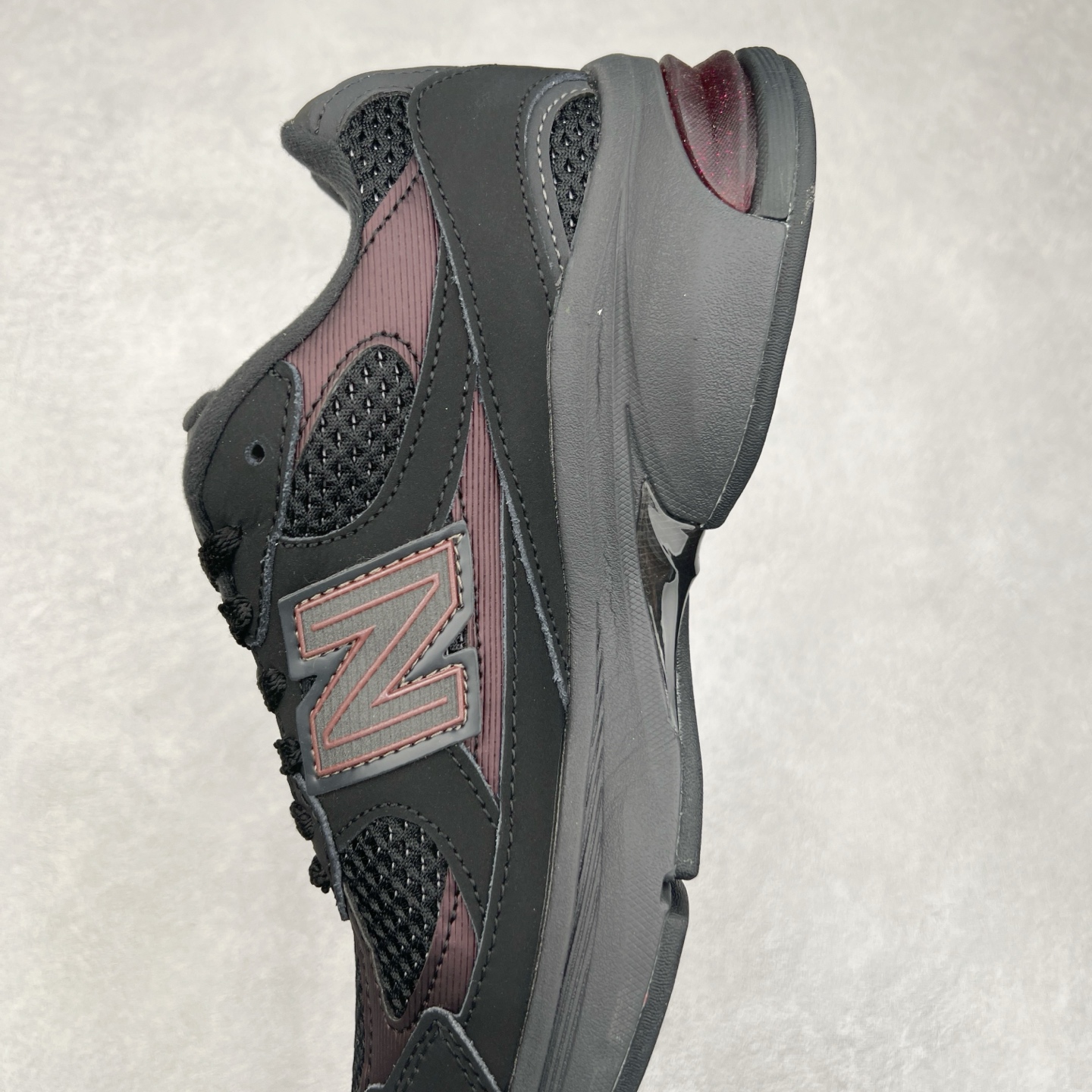 图片[7]-＃DT New Balance NB2010系列新百伦经典复古休闲运动板鞋 以ENCAP中底配以升级版 N-ERGY缓震物料 鞋面则采用特色的柔软麂皮搭以NewBalance经典的尼龙网布 低调中还原跑鞋本真 更年轻化的设计理念与材质 让新世代青年得以用全新视角体验经典鞋款的传奇魅力 货号：U2010NB13731 尺码：36 37 37.5 38 38.5 39.5 40 40.5 41.5 42 42.5 43 44-选品中心