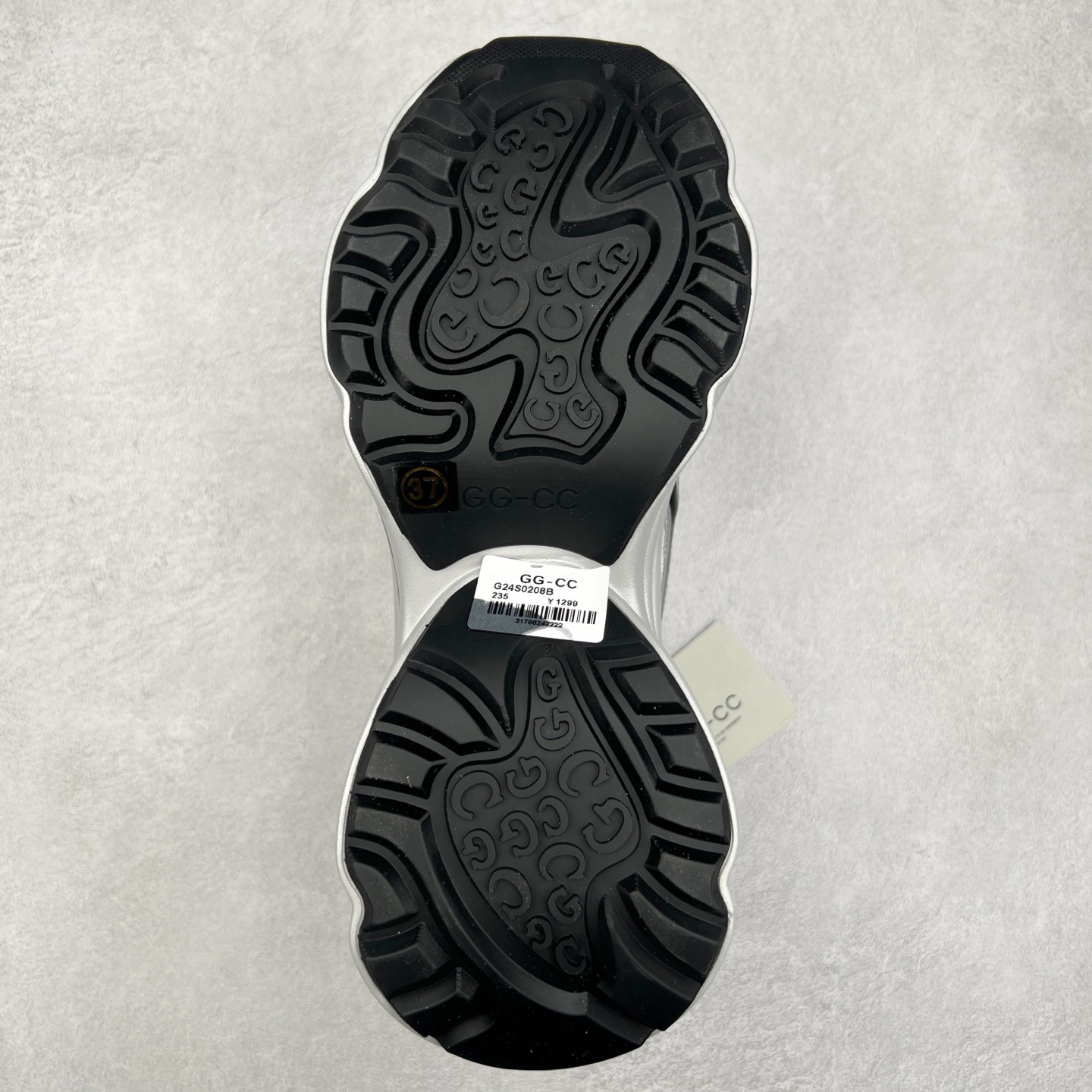 图片[9]-GG-CC白鹿同款老爹鞋 舒适百搭厚底春季新款女士休闲运动鞋系列 #广东大厂出品 完美细节 大长腿时髦look轻松定格 不费力展现率性氛围 酷帅机能风不规则设计大底 GGCC拼色造型设计 轻便舒适百搭 不管怎么搭都敲好看~ 尺码：35 36 37 38 39 40-选品中心