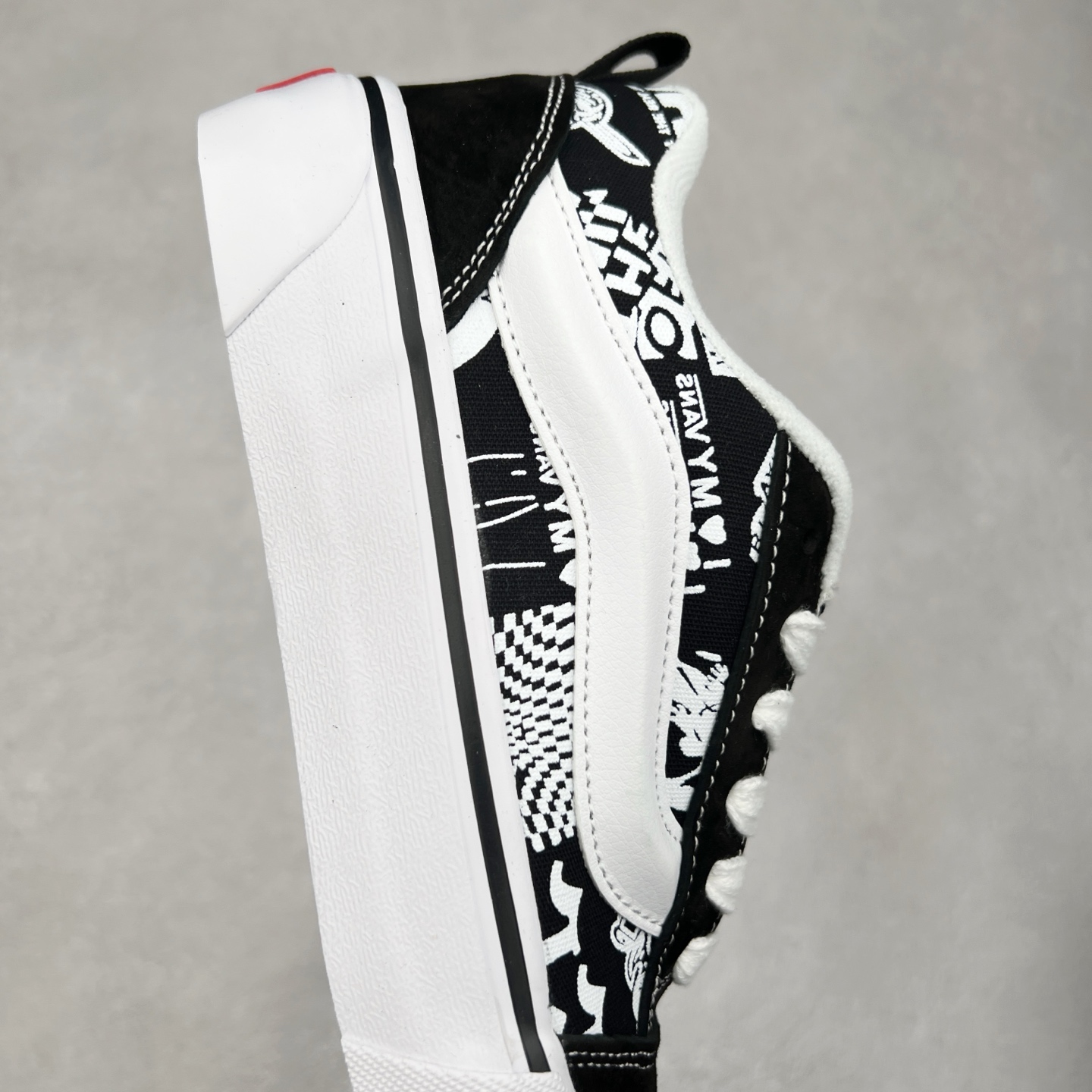 图片[6]-Vans Knu Skool 黑白涂鸦 面包鞋 舒适时尚防滑耐磨复古休闲板鞋 尺码：35 36 36.5 37 38 38.5 39 40 40.5 41 42 42.5 43 44-选品中心