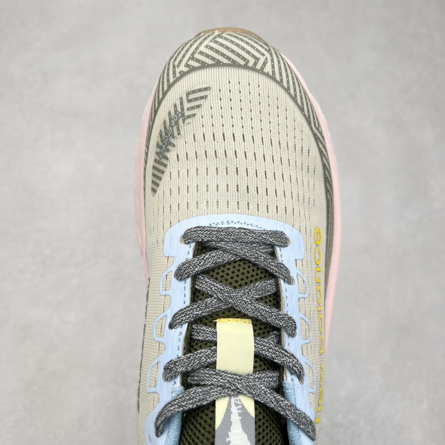 图片[4]-New Balance Fresh Foam X Trail More v3 新百伦NB莫尔V3系列低帮轻量化厚底户外越野休闲运动慢跑鞋 MTMORNGR 无论是越野训练跑还是享受自然美景 New Balance Fresh Foam X Trail More v3 都能确保双脚凉爽舒适 获得缓震支撑 这款越野跑鞋採用透气的合成/网眼鞋面 加上双层 Fresh Foam X 中底实现绝佳舒适著感 搭载鞋头防护科技与 All Terrain 系列最厚鞋底 可防止碎石跑入鞋内 让你尽情探索不受限 尺码：36 37 37.5 38 38.5 39.5 40 40.5 41.5 42 42.5 43 44 44.5 45-选品中心