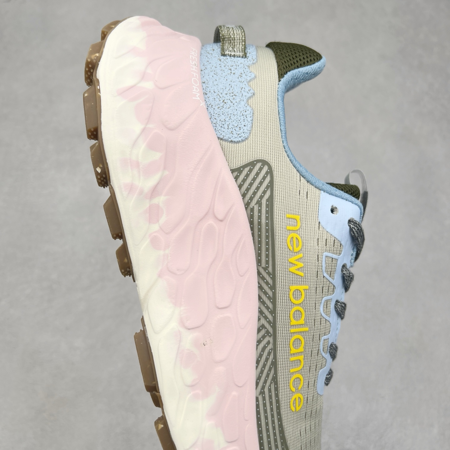 图片[6]-New Balance Fresh Foam X Trail More v3 新百伦NB莫尔V3系列低帮轻量化厚底户外越野休闲运动慢跑鞋 MTMORNGR 无论是越野训练跑还是享受自然美景 New Balance Fresh Foam X Trail More v3 都能确保双脚凉爽舒适 获得缓震支撑 这款越野跑鞋採用透气的合成/网眼鞋面 加上双层 Fresh Foam X 中底实现绝佳舒适著感 搭载鞋头防护科技与 All Terrain 系列最厚鞋底 可防止碎石跑入鞋内 让你尽情探索不受限 尺码：36 37 37.5 38 38.5 39.5 40 40.5 41.5 42 42.5 43 44 44.5 45-选品中心