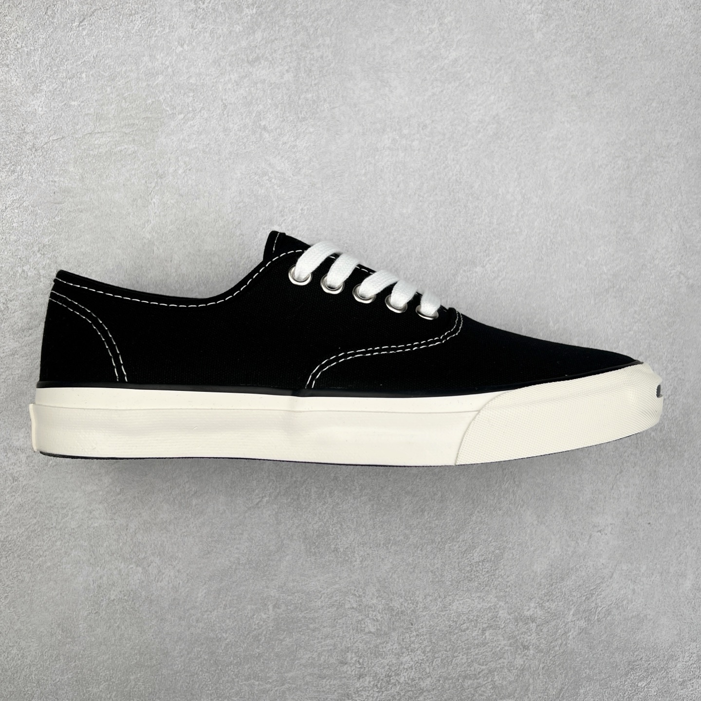 Converse Jack Purcell 反骨开口笑 Us Windjammer 日版限定 官方新款 舒适简约轻便低帮帆布鞋 货号：33301050 白色 货号：33301310 黑色 尺码：35 36 36.5 37 37.5 38 39 39.5 40 41 41.5 42 43 44-选品中心