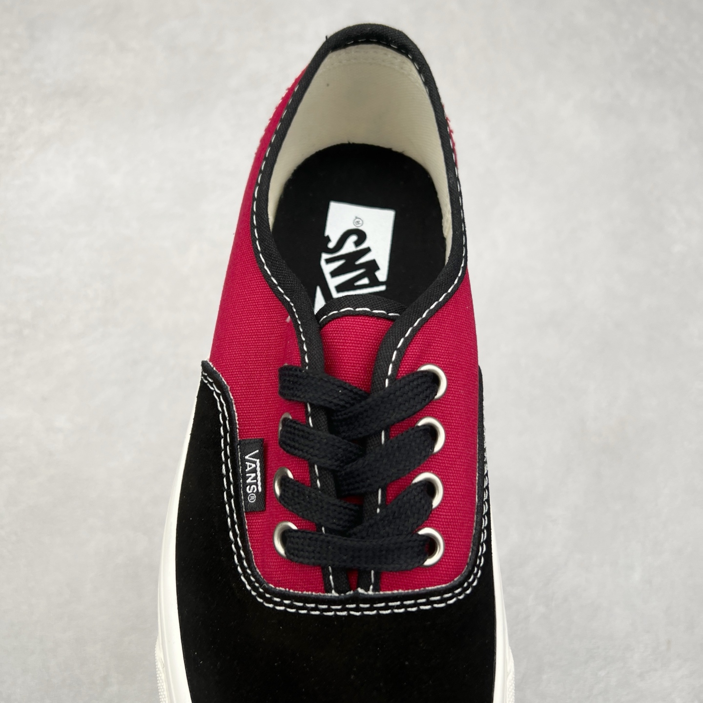 图片[5]-Vans Authentic REISSUE 44 范斯官方 舒适百搭低帮休闲帆布鞋 融合了Vans安纳海姆的复古属性 从鞋型和贴合度方面重塑鞋款 尺码：35 36 36.5 37 38 38.5 39 40 40.5 41 42 42.5 43 44-选品中心