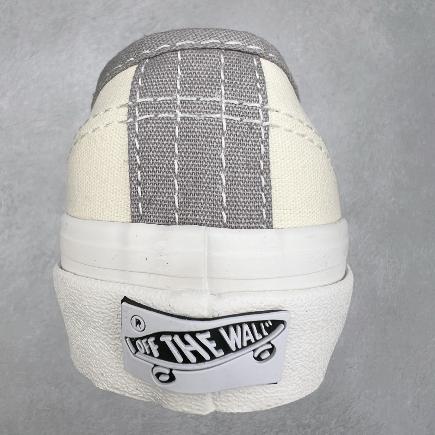 图片[8]-Vans Authentic REISSUE 44 范斯官方 舒适百搭低帮休闲帆布鞋 融合了Vans安纳海姆的复古属性 从鞋型和贴合度方面重塑鞋款 尺码：35 36 36.5 37 38 38.5 39 40 40.5 41 42 42.5 43 44-选品中心