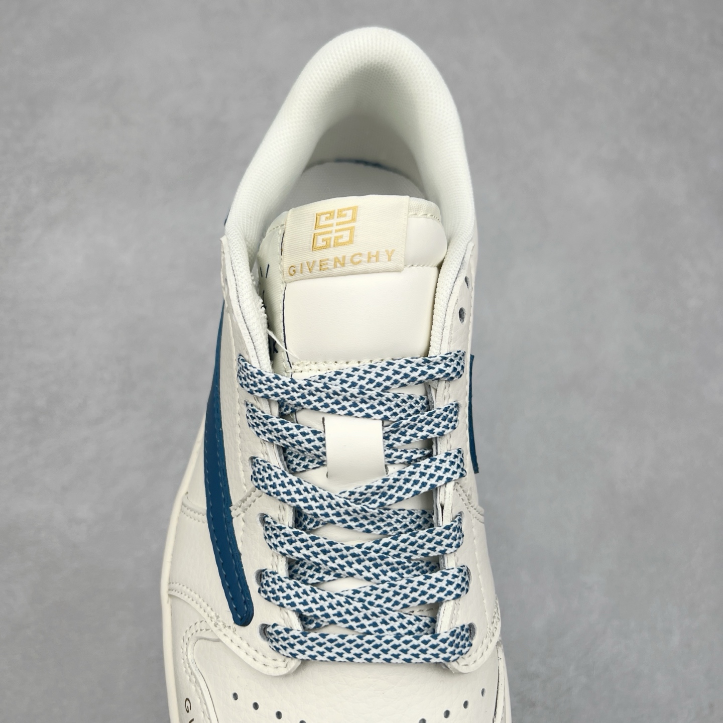 图片[5]-＃福利特价 TS x Air Jordan AJ1 Low 倒钩低帮联名定制配色 原厂内置气垫魔块 A模大底 头层小牛皮 鞋舌AJ原厂专用牛津布+AJ专用反口珍珠布+原厂无杂质高弹内里海棉+特殊封边弹力鞋带 实拍调校N版已经零色差零失真 百分百还原实物色彩所见即所得 不存在货不对板色差等低级问题 选购参考实物拍摄 不混卖不参货 只用心做好货严格选品 承诺混一赔十 尺码：36 36.5 37.5 38 38.5 39 40 40.5 41 42 42.5 43 44 44.5 45-选品中心