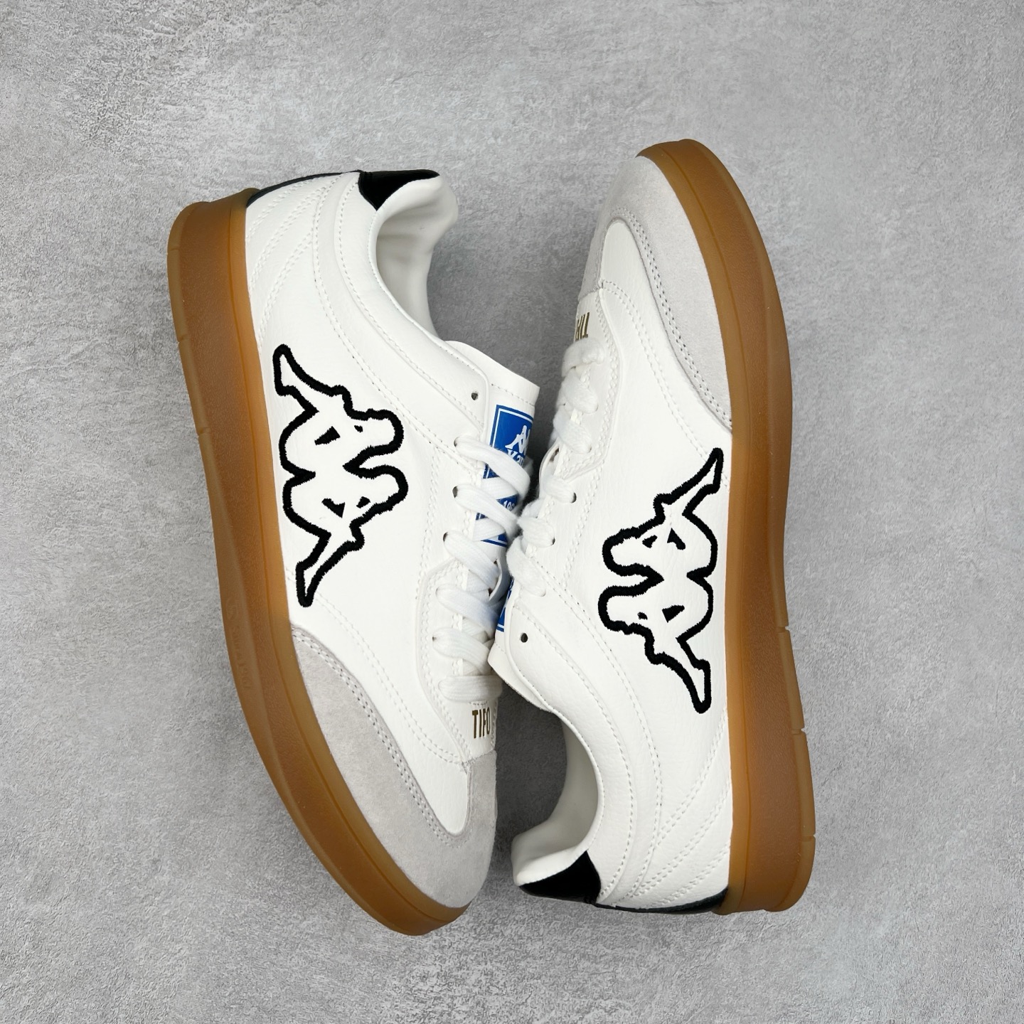 图片[3]-Kappa 1967 Low Sneaker 卡帕系列低帮百搭厚底休闲运动板鞋 原楦原纸版开发版型 采用硬质牛剖革鞋面材质 外置增高耐磨橡胶大底 实拍调校N版已经零色差零失真 百分百还原实物色彩所见即所得 不存在货不对板色差等低级问题 选购参考实物拍摄 不混卖不参货 只用心做好货严格选品 承诺混一赔十 尺码：36 36.5 37.5 38 38.5 39 40 40.5 41 42 42.5 43 44 44.5 45-选品中心