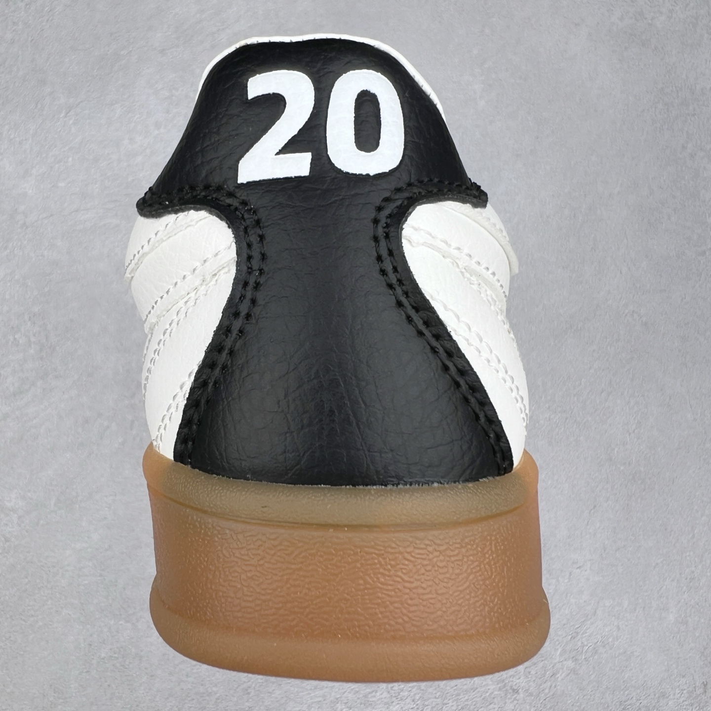 图片[8]-Kappa 1967 Low Sneaker 卡帕系列低帮百搭厚底休闲运动板鞋 原楦原纸版开发版型 采用硬质牛剖革鞋面材质 外置增高耐磨橡胶大底 实拍调校N版已经零色差零失真 百分百还原实物色彩所见即所得 不存在货不对板色差等低级问题 选购参考实物拍摄 不混卖不参货 只用心做好货严格选品 承诺混一赔十 尺码：36 36.5 37.5 38 38.5 39 40 40.5 41 42 42.5 43 44 44.5 45-选品中心