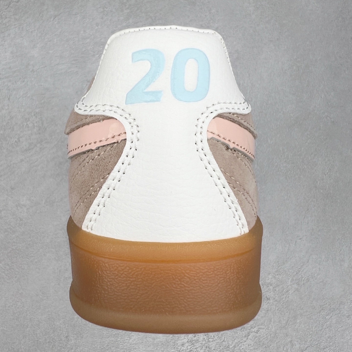 图片[8]-Kappa 1967 Low Sneaker 卡帕系列低帮百搭厚底休闲运动板鞋 原楦原纸版开发版型 采用硬质牛剖革鞋面材质 外置增高耐磨橡胶大底 实拍调校N版已经零色差零失真 百分百还原实物色彩所见即所得 不存在货不对板色差等低级问题 选购参考实物拍摄 不混卖不参货 只用心做好货严格选品 承诺混一赔十 尺码：36 36.5 37.5 38 38.5 39 40 40.5 41 42 42.5 43 44 44.5 45-选品中心