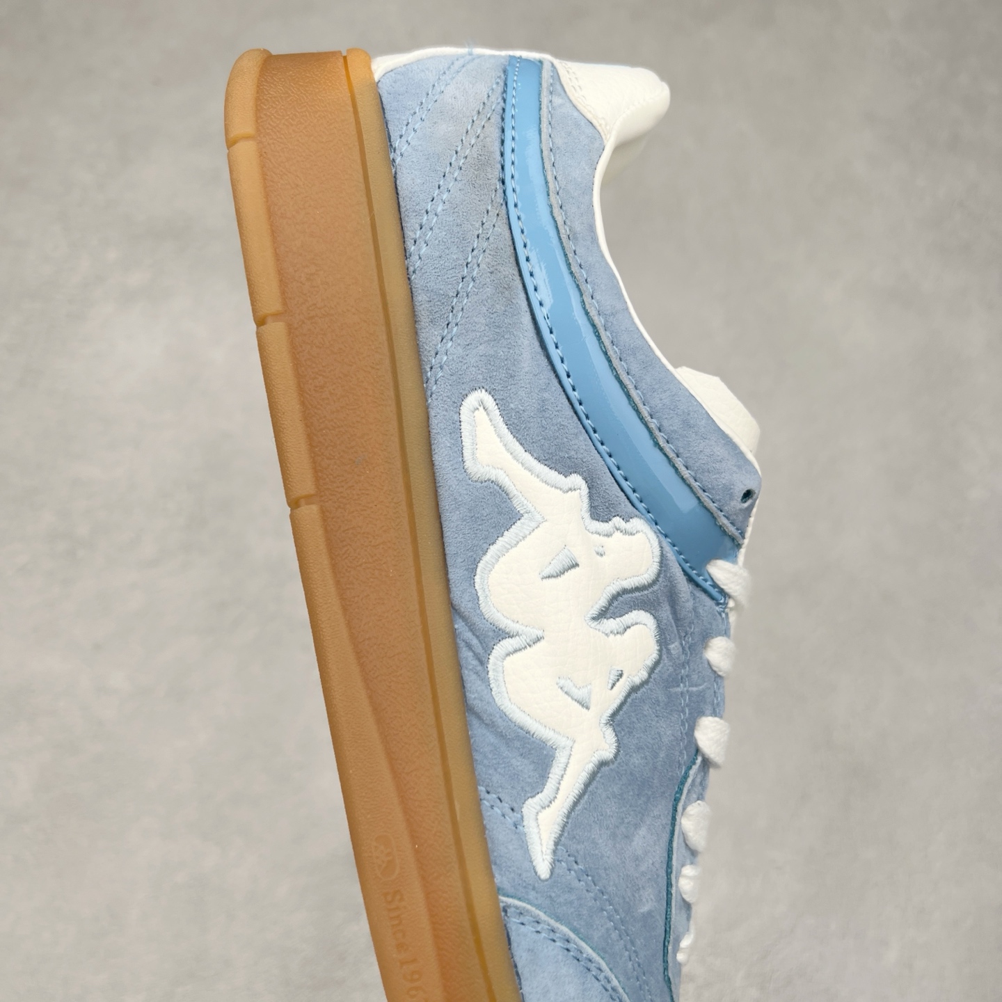 图片[6]-Kappa 1967 Low Sneaker 卡帕系列低帮百搭厚底休闲运动板鞋 原楦原纸版开发版型 采用硬质牛剖革鞋面材质 外置增高耐磨橡胶大底 实拍调校N版已经零色差零失真 百分百还原实物色彩所见即所得 不存在货不对板色差等低级问题 选购参考实物拍摄 不混卖不参货 只用心做好货严格选品 承诺混一赔十 尺码：36 36.5 37.5 38 38.5 39 40 40.5 41 42 42.5 43 44 44.5 45-选品中心