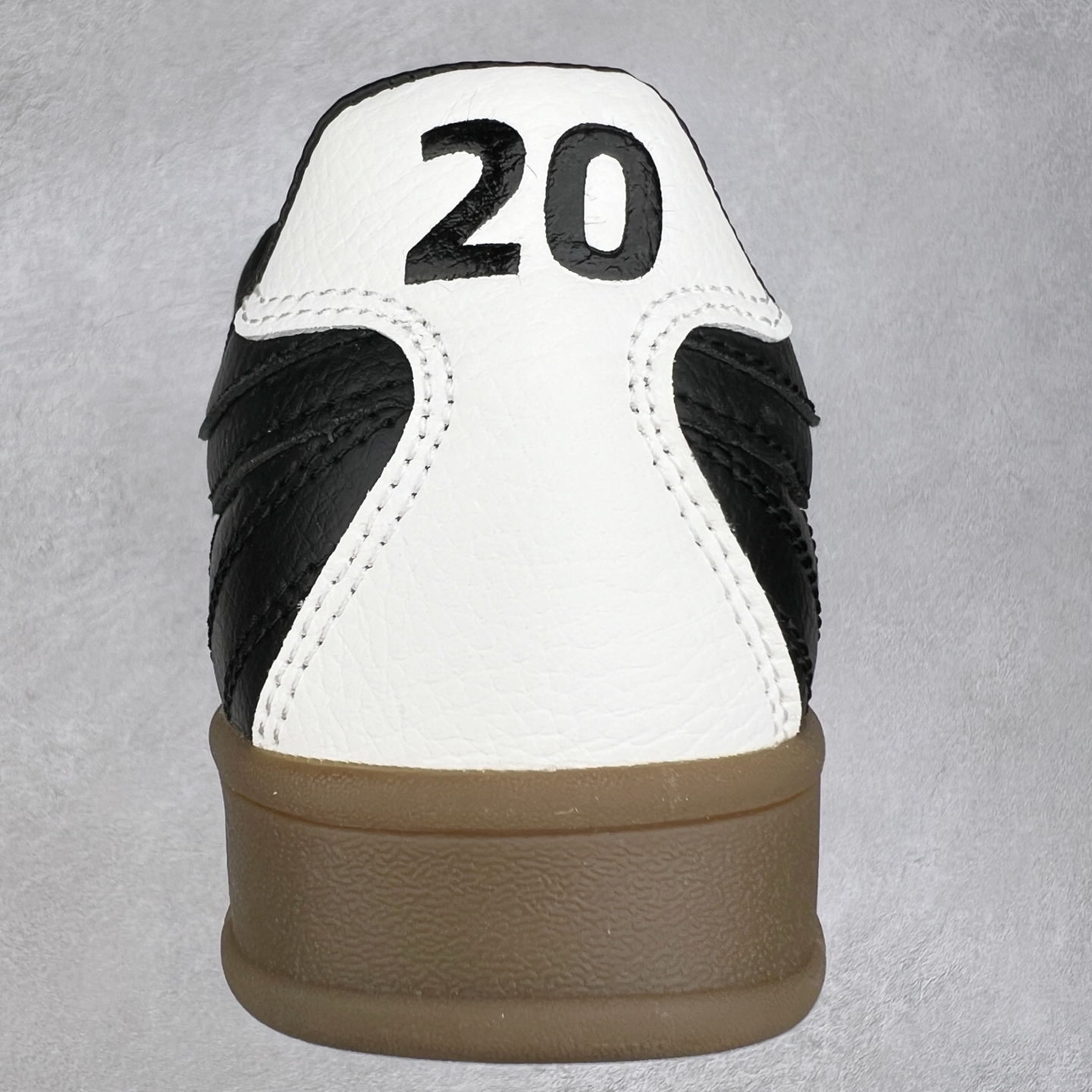 图片[8]-Kappa 1967 Low Sneaker 卡帕系列低帮百搭厚底休闲运动板鞋 原楦原纸版开发版型 采用硬质牛剖革鞋面材质 外置增高耐磨橡胶大底 实拍调校N版已经零色差零失真 百分百还原实物色彩所见即所得 不存在货不对板色差等低级问题 选购参考实物拍摄 不混卖不参货 只用心做好货严格选品 承诺混一赔十 尺码：36 36.5 37.5 38 38.5 39 40 40.5 41 42 42.5 43 44 44.5 45-选品中心