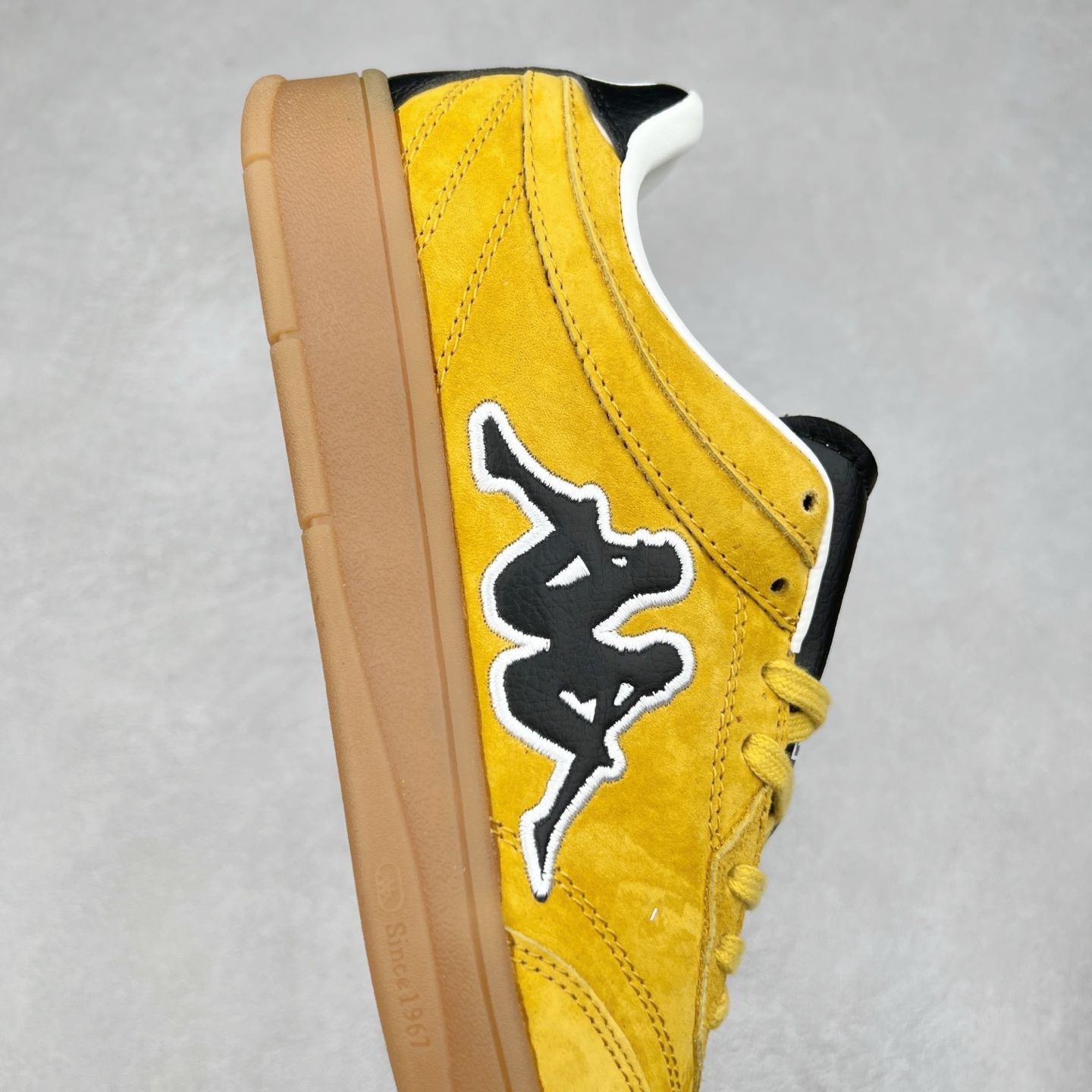 图片[6]-Kappa 1967 Low Sneaker 卡帕系列低帮百搭厚底休闲运动板鞋 原楦原纸版开发版型 采用硬质牛剖革鞋面材质 外置增高耐磨橡胶大底 实拍调校N版已经零色差零失真 百分百还原实物色彩所见即所得 不存在货不对板色差等低级问题 选购参考实物拍摄 不混卖不参货 只用心做好货严格选品 承诺混一赔十 尺码：36 36.5 37.5 38 38.5 39 40 40.5 41 42 42.5 43 44 44.5 45-选品中心