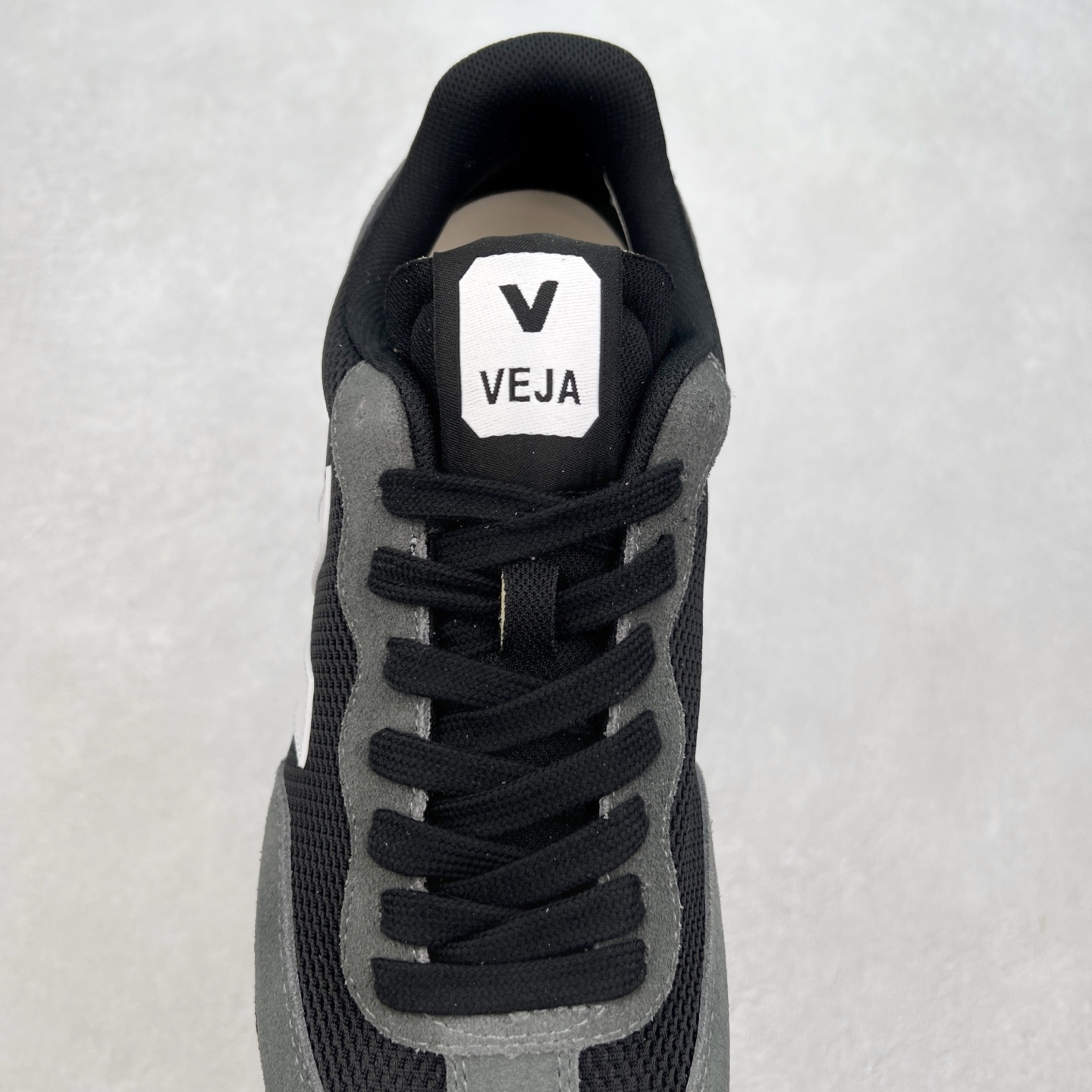 图片[5]-Veja Leather Extra Sneakers 法国国民V字经典运动板鞋#Ins爆款 街拍频繁上镜 春季入夏简约百搭款 全头层进口牛皮 舒适面革内里 广东厂 高端主打色系全网热销中 所售渠道大致由代购渠道 尺码：36 37 38 39 40 41 42 43 44 45-选品中心