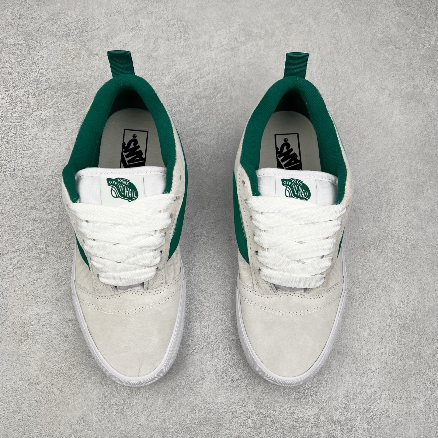 图片[2]-Vans Knu Skool 米白绿 肥胖版立体大Logo 加厚鞋舌 低帮复古休闲硫化面包鞋 尺码：35 36 36.5 37 38 38.5 39 40 40.5 41 42 42.5 43 44 45 工艺：硫化1：1（重量1：1、真标、原钢印、材质标、鞋型标、合格证）-选品中心