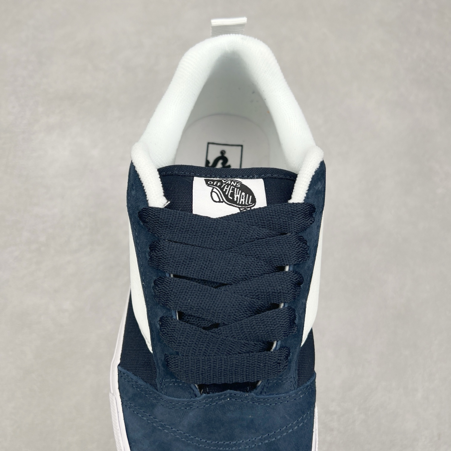 图片[5]-Vans Knu Skool 藏蓝 肥胖版立体大Logo 加厚鞋舌 低帮复古休闲硫化面包鞋 尺码：35 36 36.5 37 38 38.5 39 40 40.5 41 42 42.5 43 44 45 工艺：硫化1：1（重量1：1、真标、原钢印、材质标、鞋型标、合格证）-选品中心