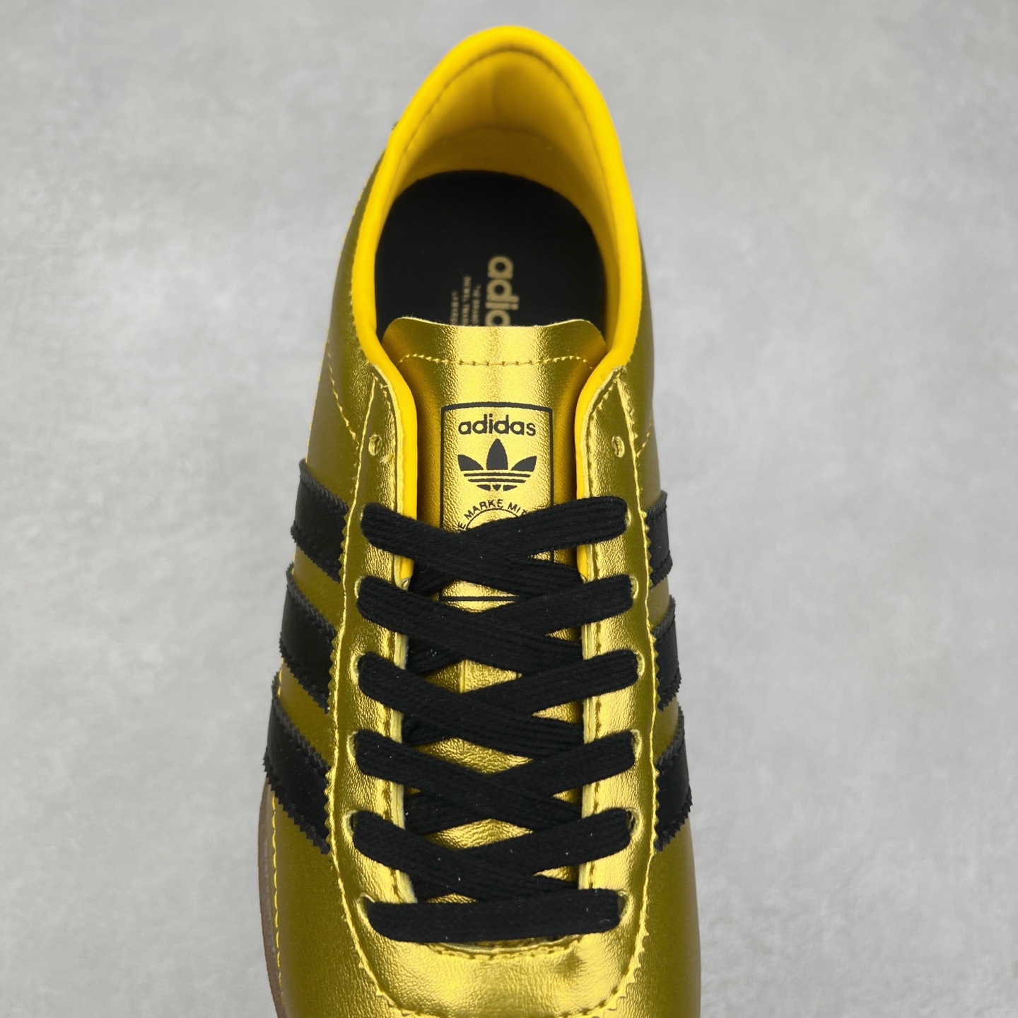 图片[5]-AD Originals Tokyo 东京限定系列复古百搭薄底德训风低帮休闲运动T头鞋 JR2156 ORIGINALS 挖掘复古运动基因，文 将经典与现代完美融合，推出薄底鞋系列，引起潮流趋势。此次COSTS带来的是ADIDAS ORIGINALS TOKYO系列黑白两款百搭配色，鞋款鞋面舒适贴合脚面， 同时采用柔软材质，穿着轻便舒适；中底缓震性能，鞋底有一定弹性，日常穿搭舒适且防滑。尺码：35⅔ 36 36⅔ 37⅓ 38 38⅔ 39⅓ 40 40⅔ 41⅓ 42 42⅔ 43⅓ 44 45-选品中心