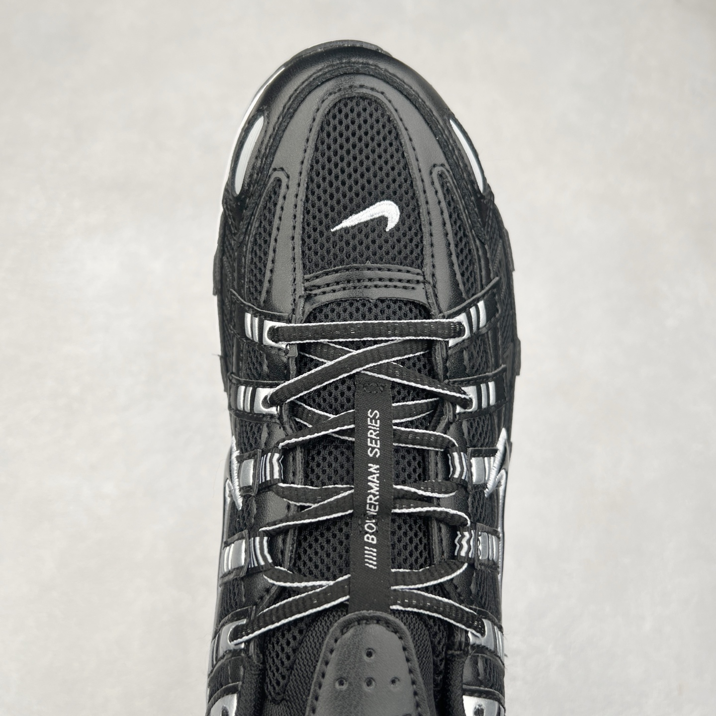 图片[4]-NK P-6000 系列低帮复古老爹风休闲运动舒适慢跑鞋 CD6404-026 融合 Pegasus 过往运动鞋设计 助力 21 世纪早期跑步运动跃升时尚新高度 采用透气网眼布、运动风格线条和耐穿覆面 兼具吸睛外观和舒适感受 中底泡绵以田径赛道为灵感 打造厚实设计 缔造出众缓震性能 尺码：36 36.5 37.5 38 38.5 39 40 40.5 41 42 42.5 43 44 44.5 45-选品中心