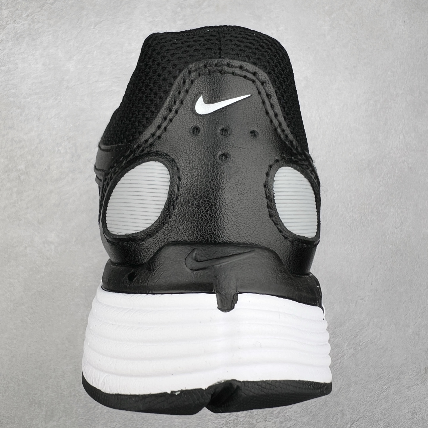 图片[8]-NK P-6000 系列低帮复古老爹风休闲运动舒适慢跑鞋 CD6404-026 融合 Pegasus 过往运动鞋设计 助力 21 世纪早期跑步运动跃升时尚新高度 采用透气网眼布、运动风格线条和耐穿覆面 兼具吸睛外观和舒适感受 中底泡绵以田径赛道为灵感 打造厚实设计 缔造出众缓震性能 尺码：36 36.5 37.5 38 38.5 39 40 40.5 41 42 42.5 43 44 44.5 45-选品中心