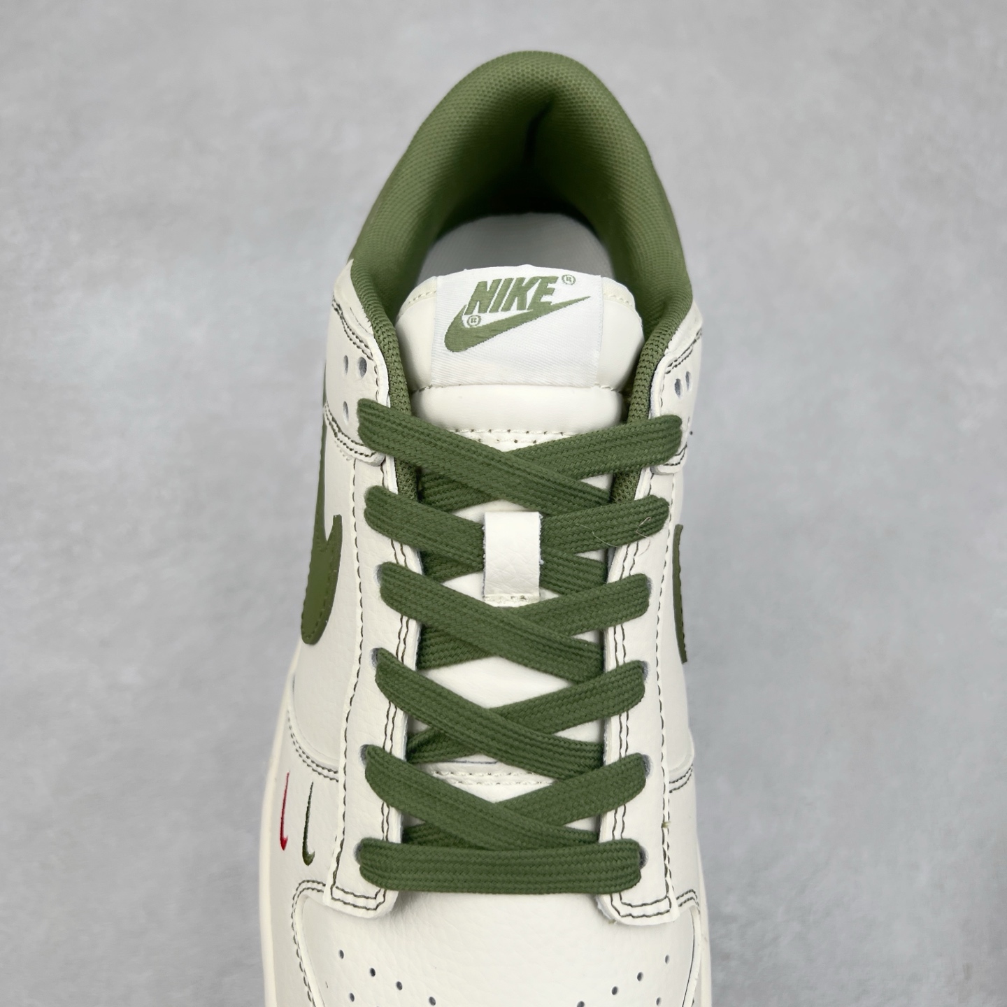 图片[5]-＃纯原福利 NK Dunk Low 定制配色 大厂出品 极力推荐 原装头层材料 独家版型蒸餾加工帶來的是更好的视觉和脚感体验大厂纯原品质出货 清洁度 电绣工艺 皮料切割干净无任何毛边 细节完美 尺码：36 36.5 37.5 38 38.5 39 40 40.5 41 42 42.5 43 44 44.5 45-选品中心