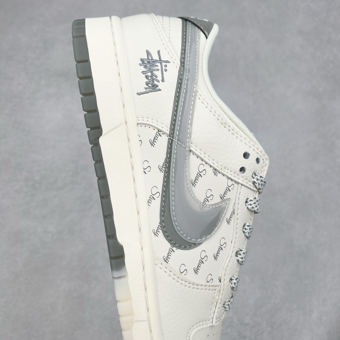 图片[6]-＃纯原福利 NK Dunk Low 定制配色 大厂出品 极力推荐 原装头层材料 独家版型蒸餾加工帶來的是更好的视觉和脚感体验大厂纯原品质出货 清洁度 电绣工艺 皮料切割干净无任何毛边 细节完美 尺码：36 36.5 37.5 38 38.5 39 40 40.5 41 42 42.5 43 44 44.5 45-选品中心