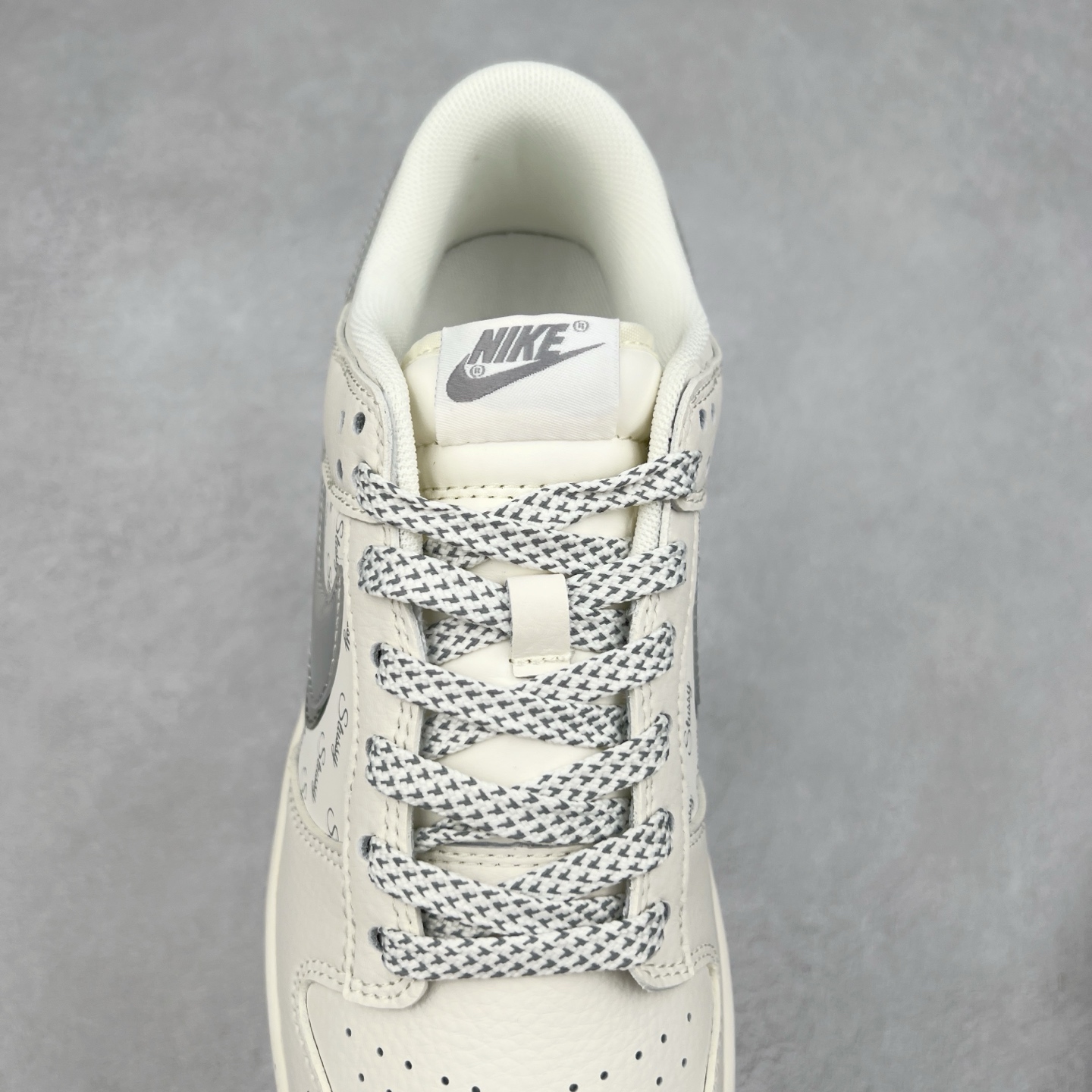 图片[5]-＃纯原福利 NK Dunk Low 定制配色 大厂出品 极力推荐 原装头层材料 独家版型蒸餾加工帶來的是更好的视觉和脚感体验大厂纯原品质出货 清洁度 电绣工艺 皮料切割干净无任何毛边 细节完美 尺码：36 36.5 37.5 38 38.5 39 40 40.5 41 42 42.5 43 44 44.5 45-选品中心