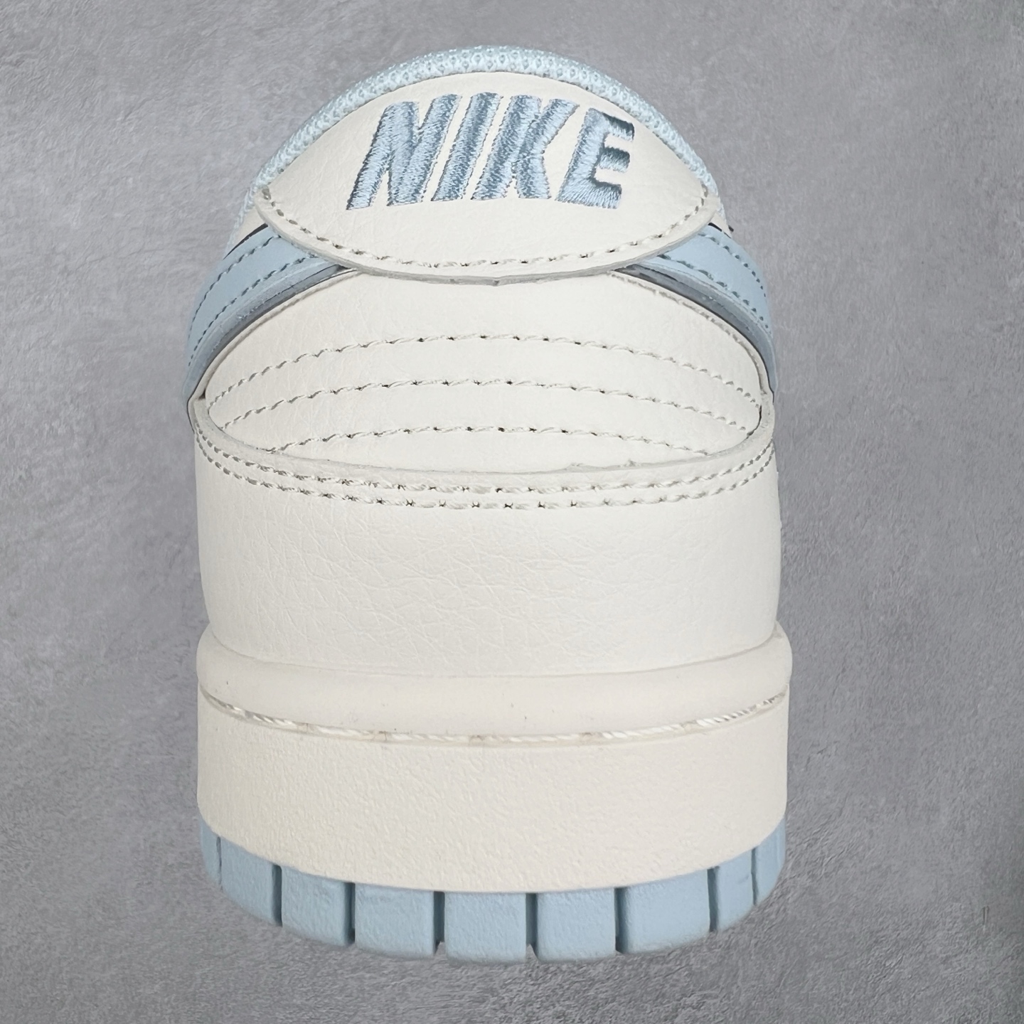 图片[8]-NK Dunk Low 定制配色 XY2026-101 大厂出品 极力推荐 原装头层材料 独家版型蒸餾加工帶來的是更好的视觉和脚感体验大厂纯原品质出货 清洁度 电绣工艺 皮料切割干净无任何毛边 细节完美 实拍调校N版已经零色差零失真 百分百还原实物色彩所见即所得 不存在货不对板色差等低级问题 选购参考实物拍摄 不混卖不参货 只用心做好货严格选品 承诺混一赔十 尺码：36 36.5 37.5 38 38.5 39 40 40.5 41 42 42.5 43 44 44.5 45-选品中心