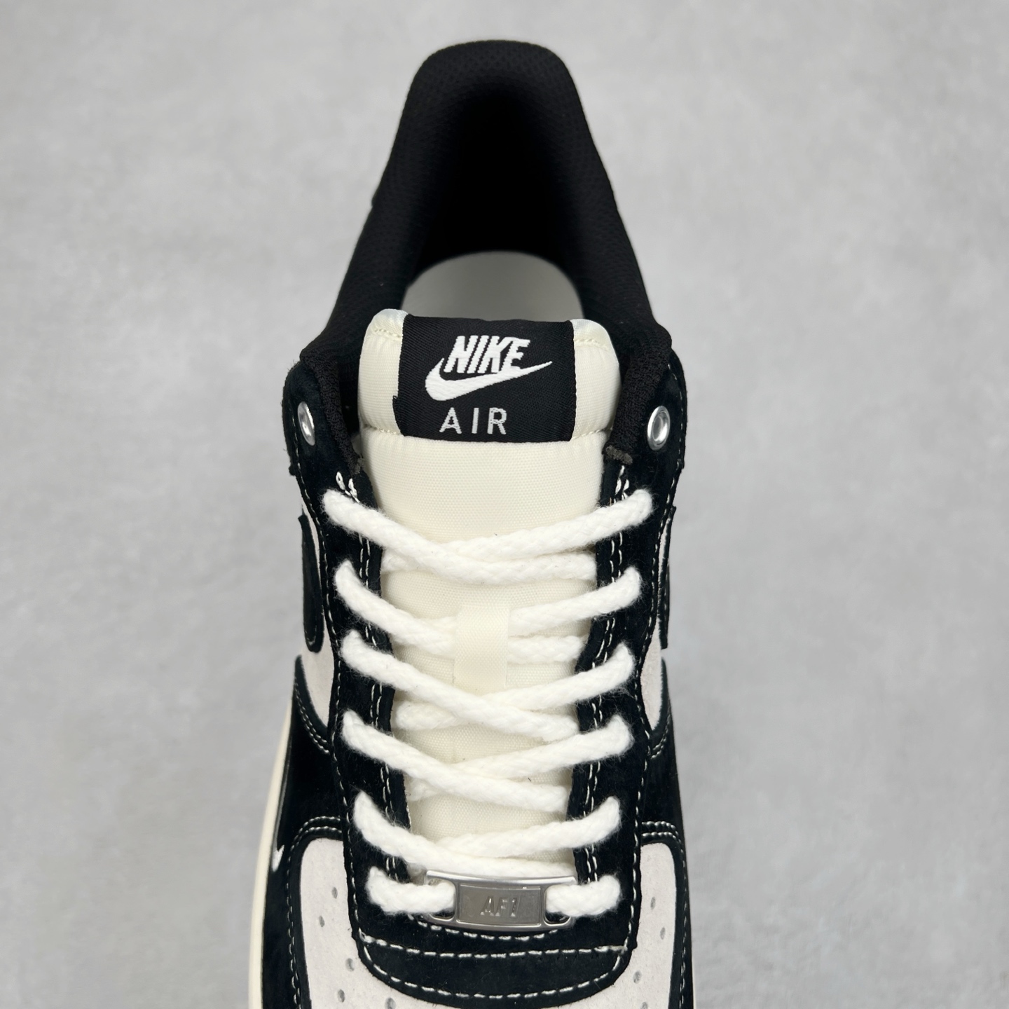 图片[5]-NK Air Force 1´07 Low 空军一号低帮百搭休闲运动板鞋 SJ6698-019 柔软、弹性十足的缓震性能和出色的中底设计 横跨复古与现代的外型结合 造就出风靡全球 三十多年的Force 1 直到今天还深受青睐 实拍调校N版已经零色差零失真 百分百还原实物色彩所见即所得 不存在货不对板色差等低级问题 选购参考实物拍摄 不混卖不参货 只用心做好货严格选品 承诺混一赔十 尺码：36 36.5 37.5 38 38.5 39 40 40.5 41 42 42.5 43 44 44.5 45-选品中心