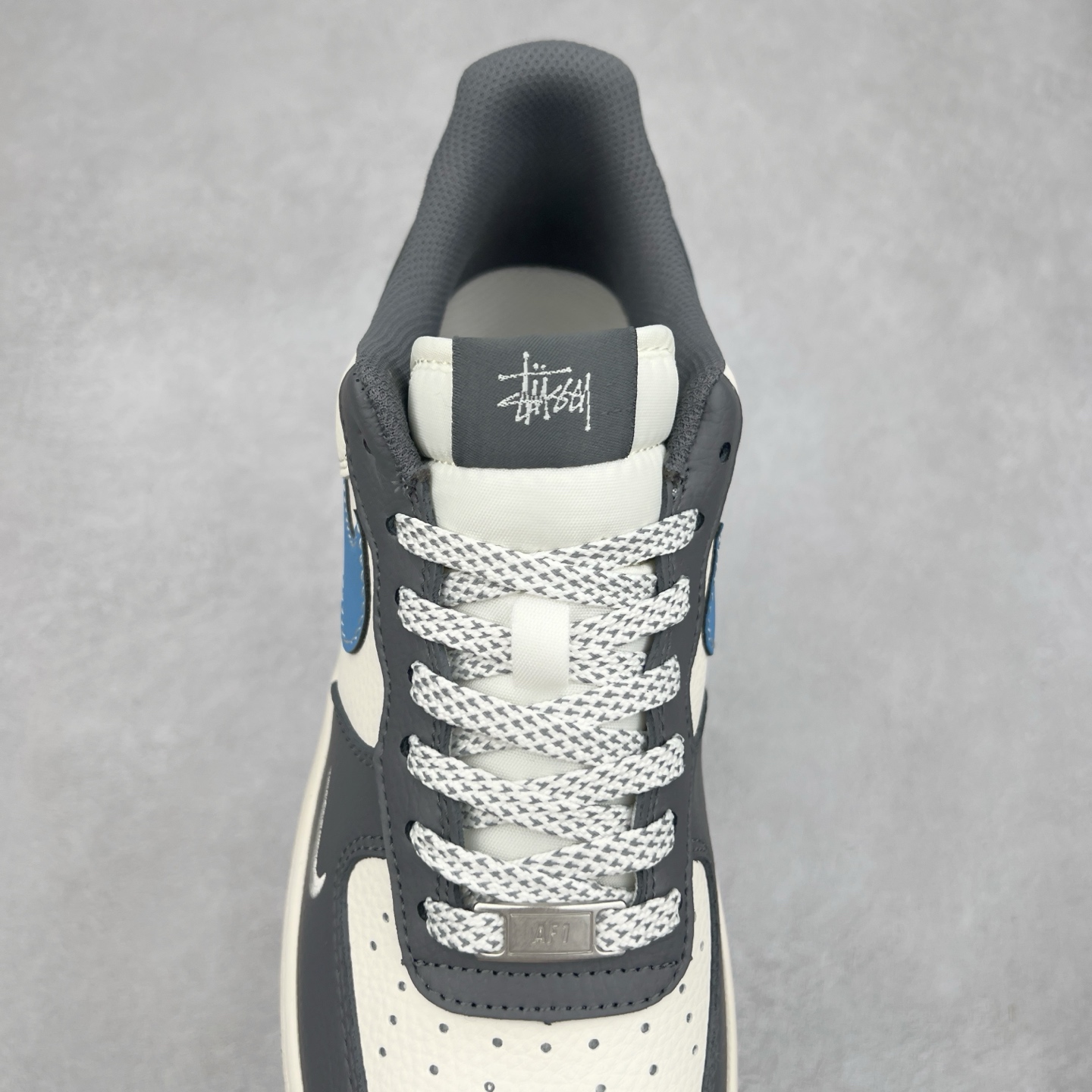 图片[5]-NK Air Force 1´07 Low 空军一号低帮百搭休闲运动板鞋 XS1958-574 柔软、弹性十足的缓震性能和出色的中底设计 横跨复古与现代的外型结合 造就出风靡全球 三十多年的Force 1 直到今天还深受青睐 实拍调校N版已经零色差零失真 百分百还原实物色彩所见即所得 不存在货不对板色差等低级问题 选购参考实物拍摄 不混卖不参货 只用心做好货严格选品 承诺混一赔十 尺码：36 36.5 37.5 38 38.5 39 40 40.5 41 42 42.5 43 44 44.5 45-选品中心