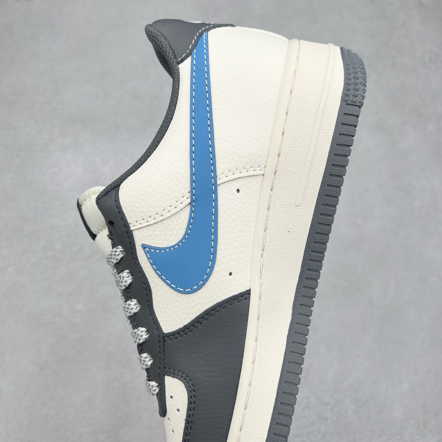 图片[7]-NK Air Force 1´07 Low 空军一号低帮百搭休闲运动板鞋 XS1958-574 柔软、弹性十足的缓震性能和出色的中底设计 横跨复古与现代的外型结合 造就出风靡全球 三十多年的Force 1 直到今天还深受青睐 实拍调校N版已经零色差零失真 百分百还原实物色彩所见即所得 不存在货不对板色差等低级问题 选购参考实物拍摄 不混卖不参货 只用心做好货严格选品 承诺混一赔十 尺码：36 36.5 37.5 38 38.5 39 40 40.5 41 42 42.5 43 44 44.5 45-选品中心