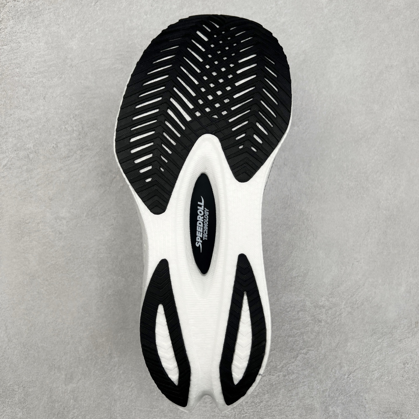 图片[9]-Saucony Endorphin Pro 4 索康尼舒适时尚Y2K复古跑鞋透气支撑平衡低帮跑步鞋 Saucony（索康尼）是创建于1898年的百年跑步运动品牌，专注于跑步装备的设计、研发和制造，追求跑鞋的极致舒适，让跑者感受愉悦体验，不断突破，创造更多的人生可能性。尺码：36 36.5 37.5 38 38.5 39 40 40.5 41 42 42.5 43 44 44.5 45-选品中心