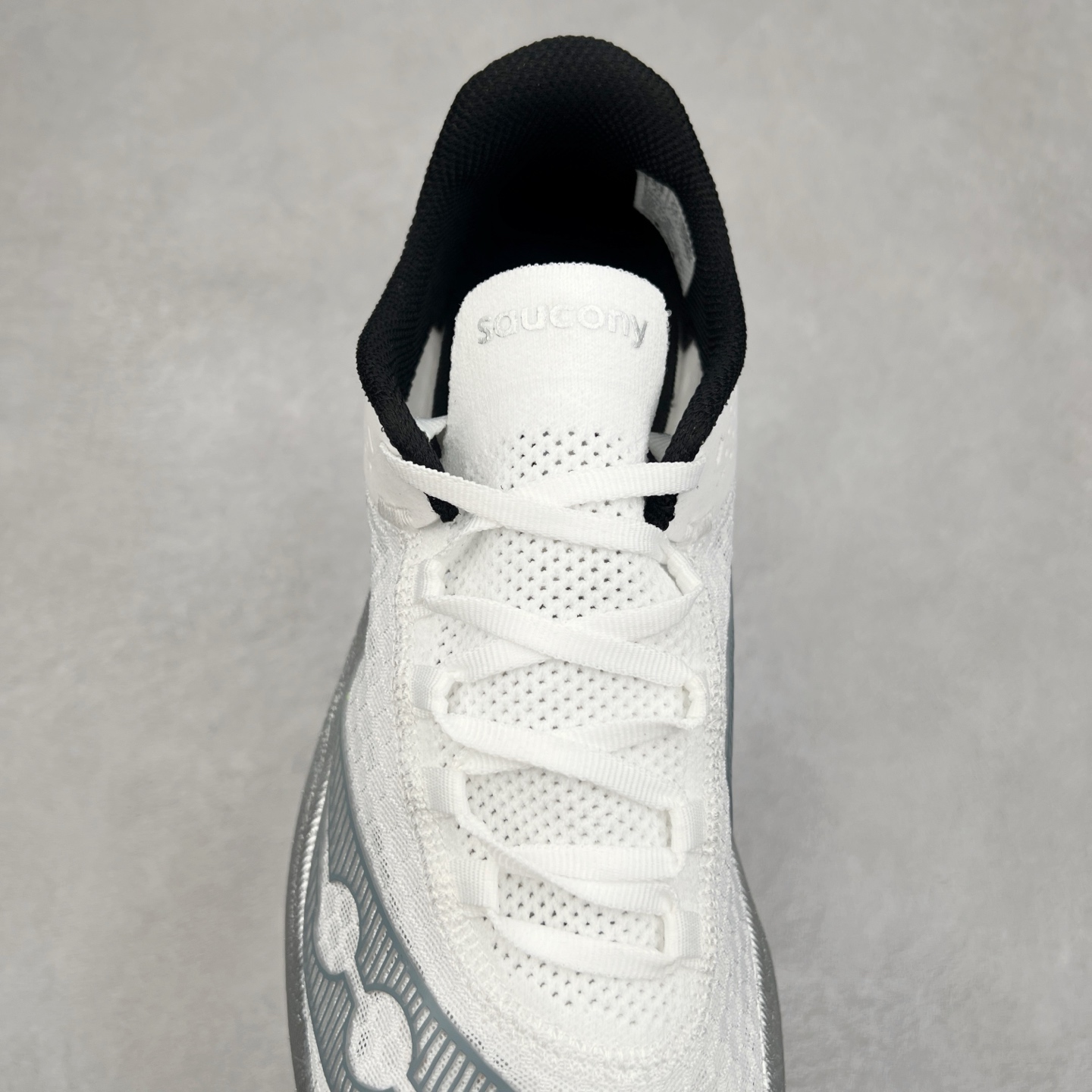 图片[5]-Saucony Endorphin Pro 4 索康尼舒适时尚Y2K复古跑鞋透气支撑平衡低帮跑步鞋 Saucony（索康尼）是创建于1898年的百年跑步运动品牌，专注于跑步装备的设计、研发和制造，追求跑鞋的极致舒适，让跑者感受愉悦体验，不断突破，创造更多的人生可能性。尺码：36 36.5 37.5 38 38.5 39 40 40.5 41 42 42.5 43 44 44.5 45-选品中心