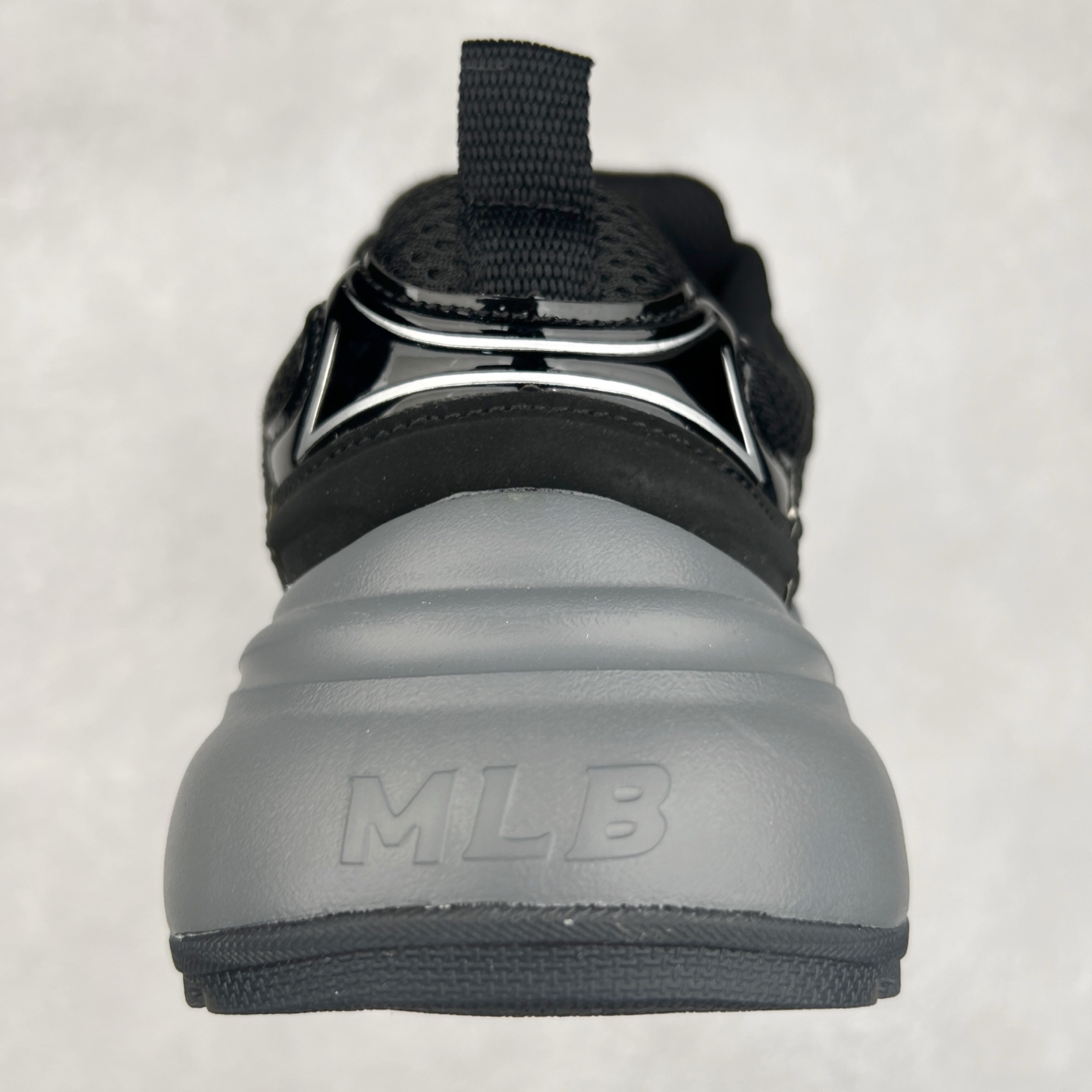 图片[8]-MLB Chunky Cargo 纽约洋基队合成革潮流时尚舒适休闲运动风厚底增高 防滑耐磨 低帮 老爹鞋 男女同款 黑色 实拍调校N版已经零色差零失真 百分百还原实物色彩所见即所得 不存在货不对板色差等低级问题 选购参考实物拍摄 不混卖不参货 只用心做好货严格选品 承诺混一赔十 尺码：36 36.5 37.5 38 38.5 39 40 40.5 41 42 42.5 43 44 44.5 45-选品中心