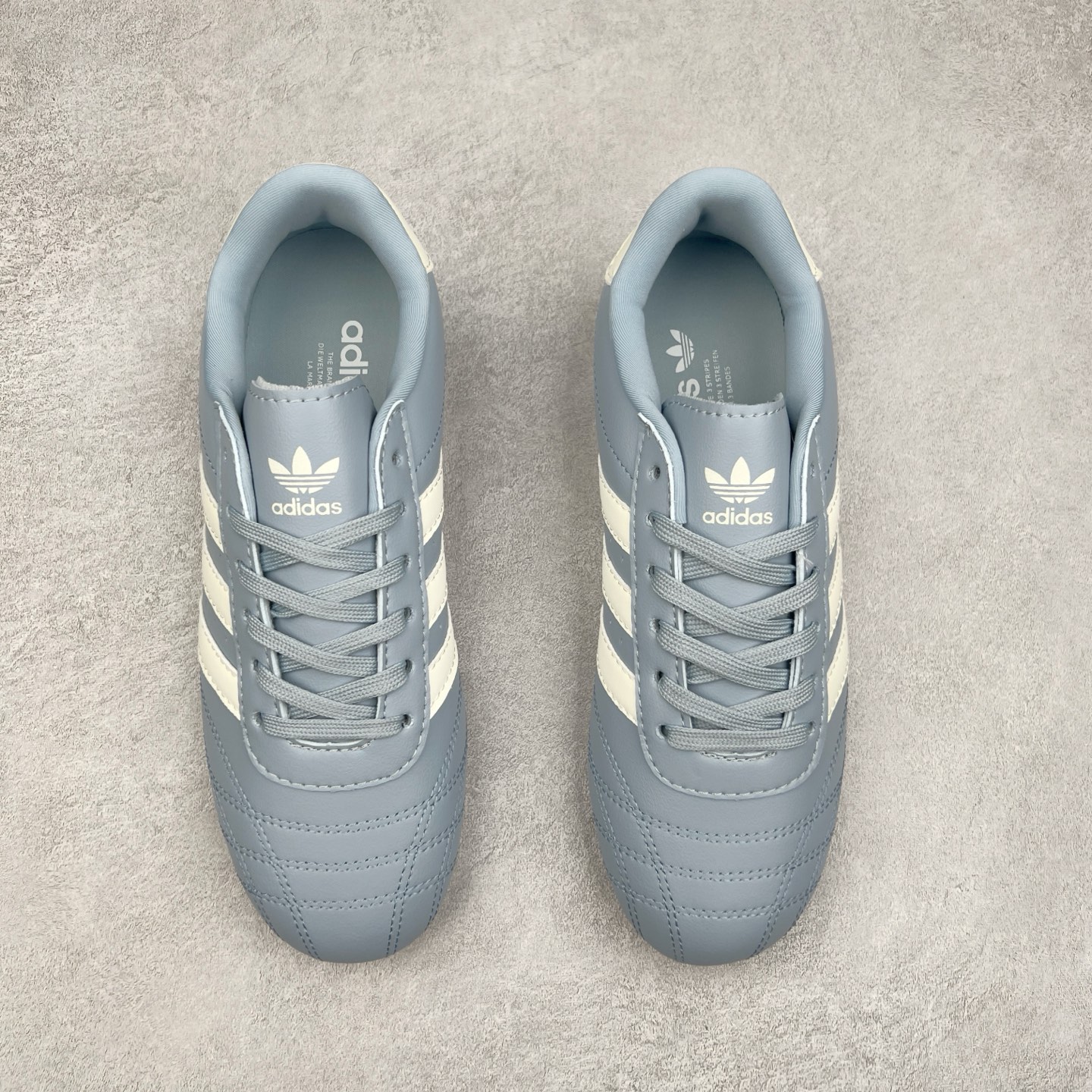 图片[2]-AD Originals Tokyo 东京限定系列复古百搭薄底德训风低帮休闲运动T头鞋 JS3317 ORIGINALS 挖掘复古运动基因，文 将经典与现代完美融合，推出薄底鞋系列，引起潮流趋势。此次COSTS带来的是ADIDAS ORIGINALS TOKYO系列黑白两款百搭配色，鞋款鞋面舒适贴合脚面， 同时采用柔软材质，穿着轻便舒适；中底缓震性能，鞋底有一定弹性，日常穿搭舒适且防滑。尺码：35⅔ 36 36⅔ 37⅓ 38 38⅔ 39⅓ 40 40⅔ 41⅓ 42 42⅔ 43⅓ 44 45-选品中心