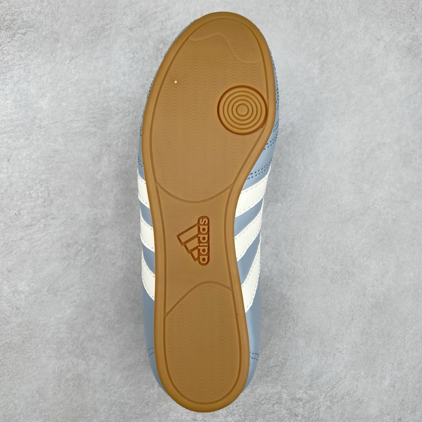 图片[9]-AD Originals Tokyo 东京限定系列复古百搭薄底德训风低帮休闲运动T头鞋 JS3317 ORIGINALS 挖掘复古运动基因，文 将经典与现代完美融合，推出薄底鞋系列，引起潮流趋势。此次COSTS带来的是ADIDAS ORIGINALS TOKYO系列黑白两款百搭配色，鞋款鞋面舒适贴合脚面， 同时采用柔软材质，穿着轻便舒适；中底缓震性能，鞋底有一定弹性，日常穿搭舒适且防滑。尺码：35⅔ 36 36⅔ 37⅓ 38 38⅔ 39⅓ 40 40⅔ 41⅓ 42 42⅔ 43⅓ 44 45-选品中心