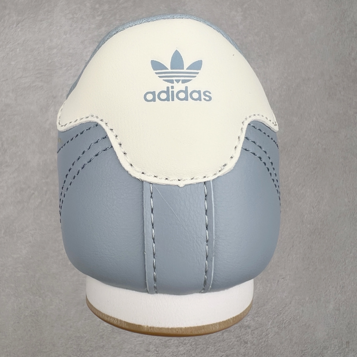 图片[8]-AD Originals Tokyo 东京限定系列复古百搭薄底德训风低帮休闲运动T头鞋 JS3317 ORIGINALS 挖掘复古运动基因，文 将经典与现代完美融合，推出薄底鞋系列，引起潮流趋势。此次COSTS带来的是ADIDAS ORIGINALS TOKYO系列黑白两款百搭配色，鞋款鞋面舒适贴合脚面， 同时采用柔软材质，穿着轻便舒适；中底缓震性能，鞋底有一定弹性，日常穿搭舒适且防滑。尺码：35⅔ 36 36⅔ 37⅓ 38 38⅔ 39⅓ 40 40⅔ 41⅓ 42 42⅔ 43⅓ 44 45-选品中心