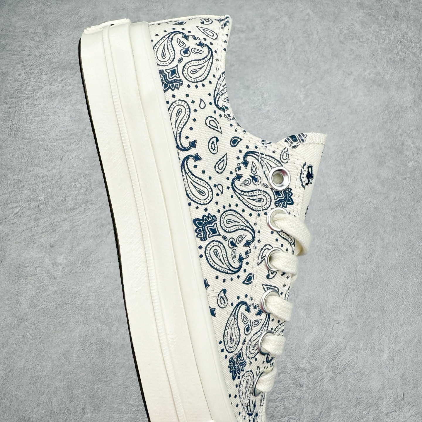 图片[6]-Converse 1970s 腰果花系列 匡威新款 复古回潮 经典70s鞋型加持帆布鞋身 搭配腰果花元素 自带复古氛围感 日系风拉满 货号：A15751C 蓝色 货号：A15752C 白色 尺码：35 36 36.5 37 37.5 38 39 39.5 40 41 41.5 42 42.5 43 44-选品中心