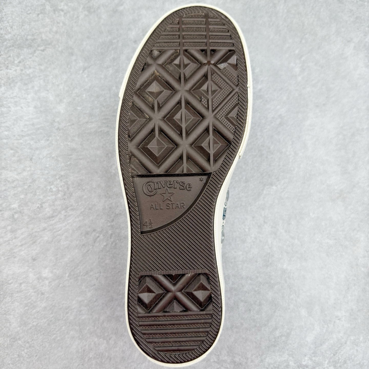 图片[9]-Converse 1970s 腰果花系列 匡威新款 复古回潮 经典70s鞋型加持帆布鞋身 搭配腰果花元素 自带复古氛围感 日系风拉满 货号：A15751C 蓝色 货号：A15752C 白色 尺码：35 36 36.5 37 37.5 38 39 39.5 40 41 41.5 42 42.5 43 44-选品中心