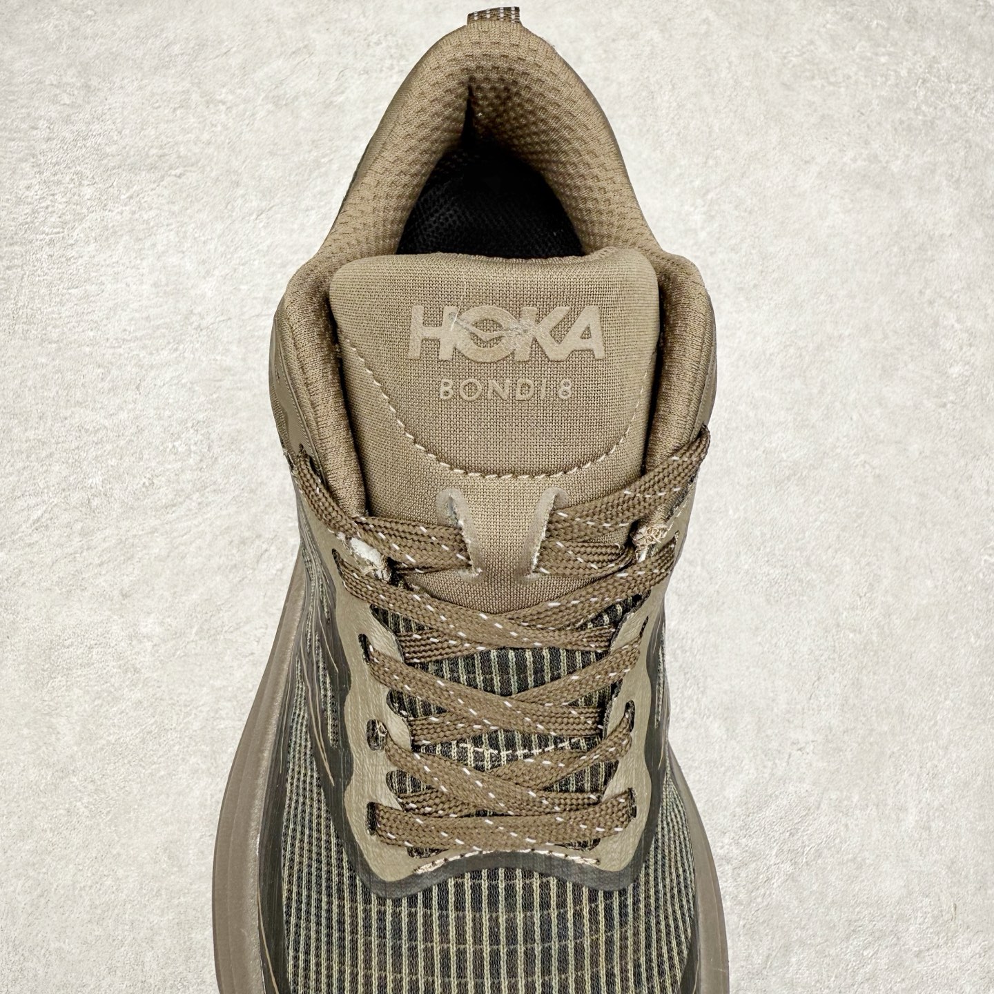 图片[5]-HOKA ONE ONE Bondi 8 邦代八代缓震网面耐磨低帮跑步鞋 原始的 Bondi 缓震和线条在这里 提供该特许经营权众所周知的柔软、平衡的乘坐体验 Bondi 使用加长的摇杆微调几何形状 以获得更大的加速度 同时由于采用碳纤维板 还可以提供更平稳的脚趾离地 尺码：36 36.5 37.5 38 38.5 39 40 40.5 41 42 42.5 43 44 44.5 45-选品中心