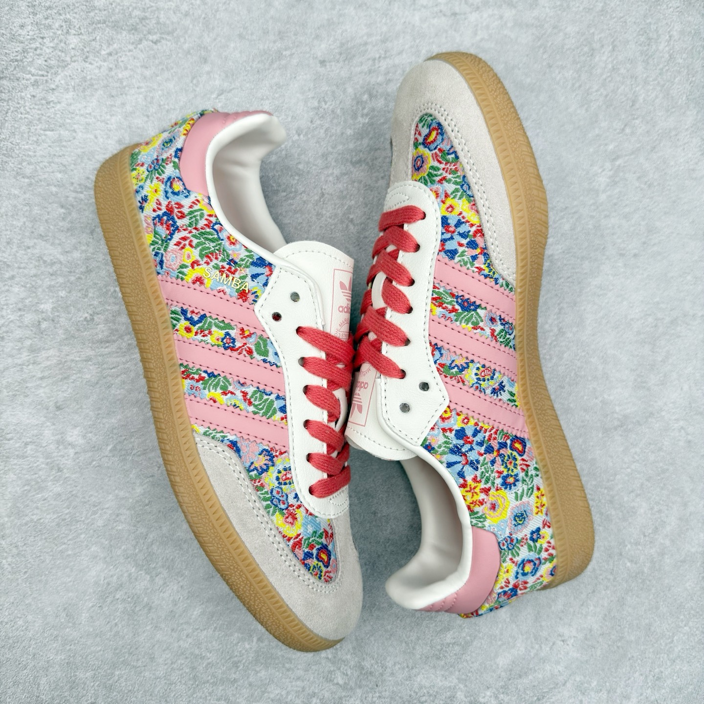 图片[3]-AD Original Samba OG 复古经典轻便板鞋 JI0280 这款桑巴鞋展示了高质量的工艺 带有装饰的超锁缝制和无缝的手感 柔软、柔软的皮革造型和标志性的3条纹完成了精致的外观 正规合身鞋带 鞋面上有绒面鞋垫 橡胶鞋底 享受正畸套筒软感 自50年代首次亮相以来就一直在赢得粉丝的青睐 尺码：36 36.5 37.5 38 38.5 39 40 40.5 41 42 42.5 43 44 44.5 45-选品中心