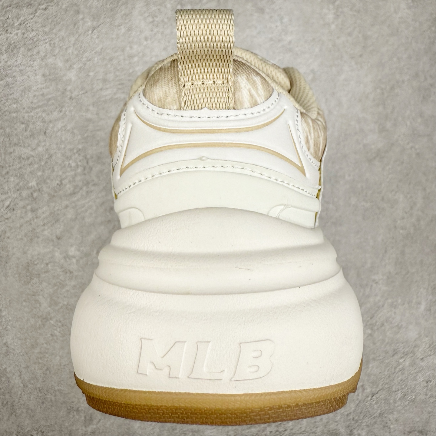 图片[8]-MLB Chunky Cargo 纽约洋基队合成革潮流时尚舒适休闲运动风厚底增高 防滑耐磨 低帮 老爹鞋 男女同款 黑色 实拍调校N版已经零色差零失真 百分百还原实物色彩所见即所得 不存在货不对板色差等低级问题 选购参考实物拍摄 不混卖不参货 只用心做好货严格选品 承诺混一赔十 尺码：36 36.5 37.5 38 38.5 39 40 40.5 41 42 42.5 43 44 44.5 45-选品中心