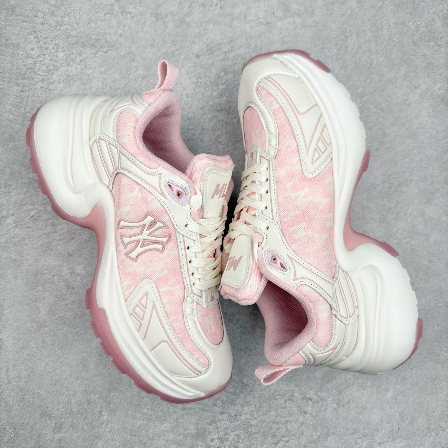 图片[3]-MLB Chunky Cargo 纽约洋基队合成革潮流时尚舒适休闲运动风厚底增高 防滑耐磨 低帮 老爹鞋 男女同款 黑色 实拍调校N版已经零色差零失真 百分百还原实物色彩所见即所得 不存在货不对板色差等低级问题 选购参考实物拍摄 不混卖不参货 只用心做好货严格选品 承诺混一赔十 尺码：36 36.5 37.5 38 38.5 39 40 40.5 41 42 42.5 43 44 44.5 45-选品中心