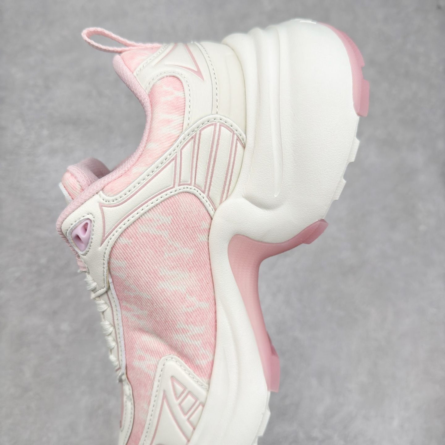 图片[7]-MLB Chunky Cargo 纽约洋基队合成革潮流时尚舒适休闲运动风厚底增高 防滑耐磨 低帮 老爹鞋 男女同款 黑色 实拍调校N版已经零色差零失真 百分百还原实物色彩所见即所得 不存在货不对板色差等低级问题 选购参考实物拍摄 不混卖不参货 只用心做好货严格选品 承诺混一赔十 尺码：36 36.5 37.5 38 38.5 39 40 40.5 41 42 42.5 43 44 44.5 45-选品中心